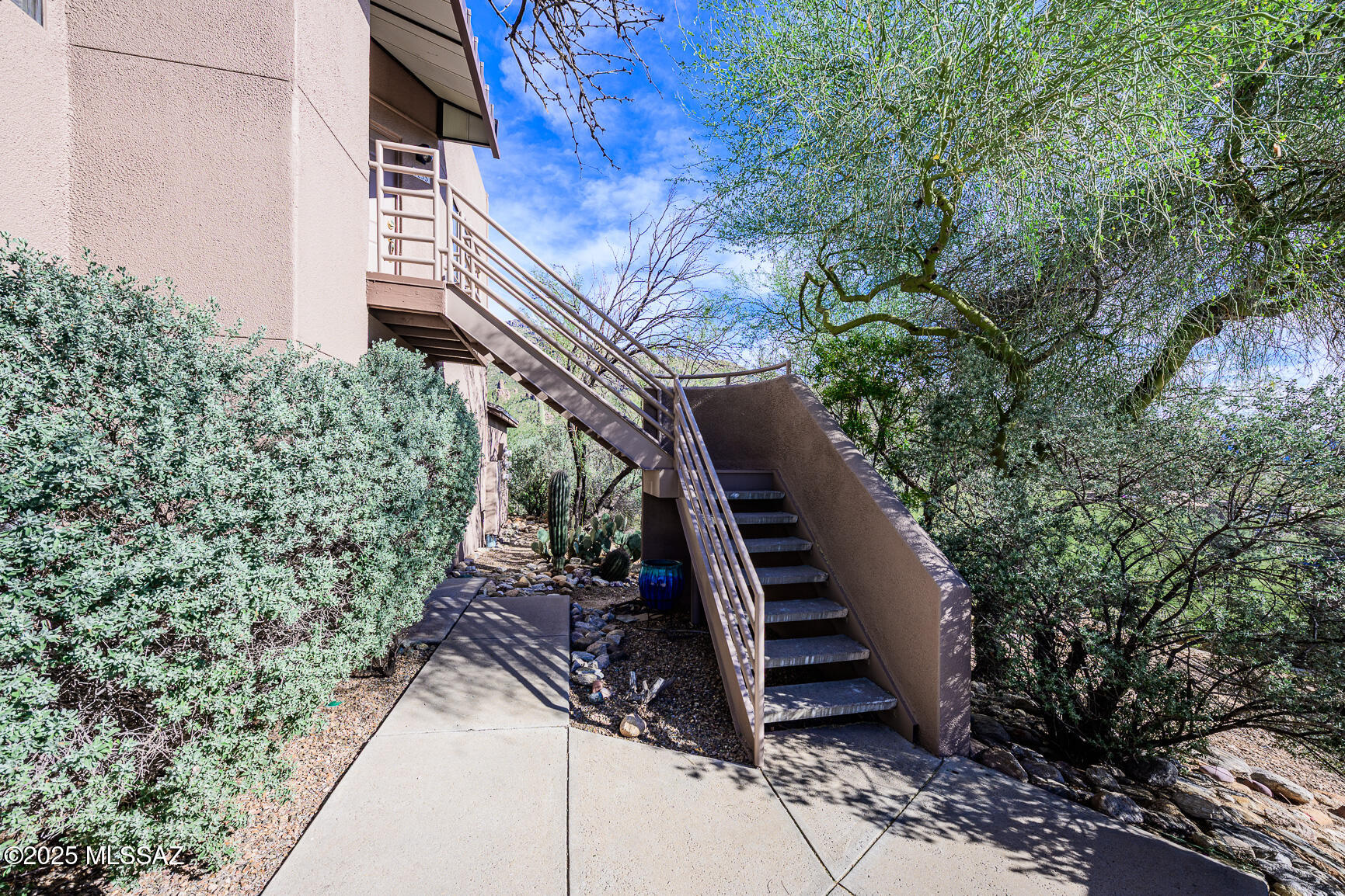 6655 N Canyon Crest Drive 7235