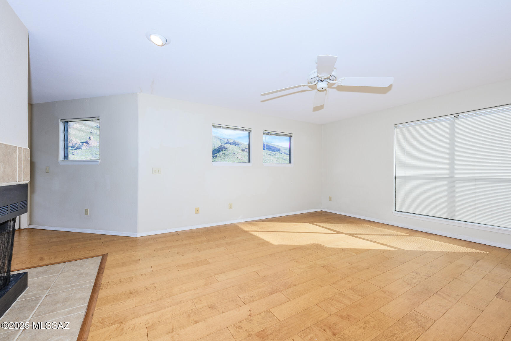 6655 N Canyon Crest Drive 7235