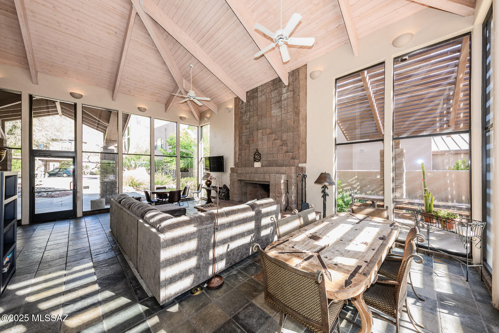 6655 N Canyon Crest Drive 7235