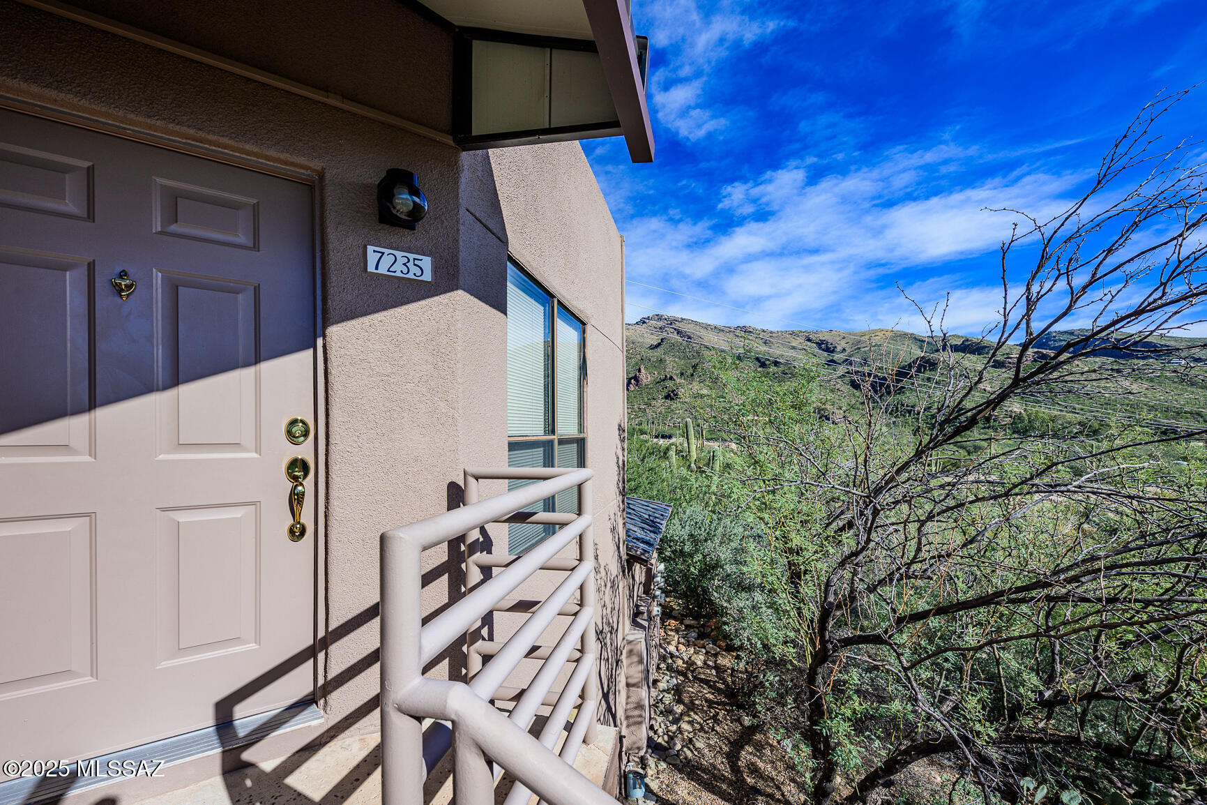 6655 N Canyon Crest Drive 7235