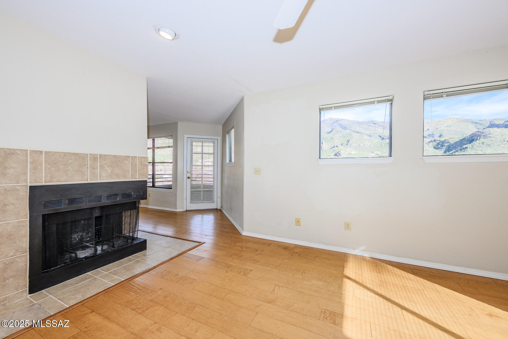 6655 N Canyon Crest Drive 7235