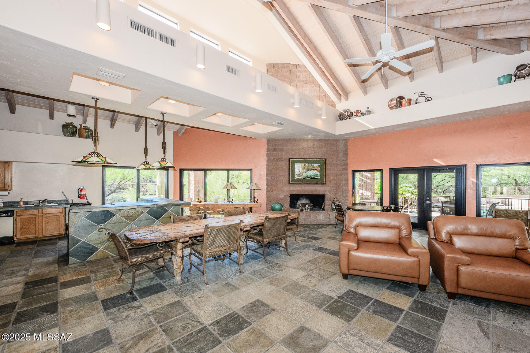 6655 N Canyon Crest Drive 7235