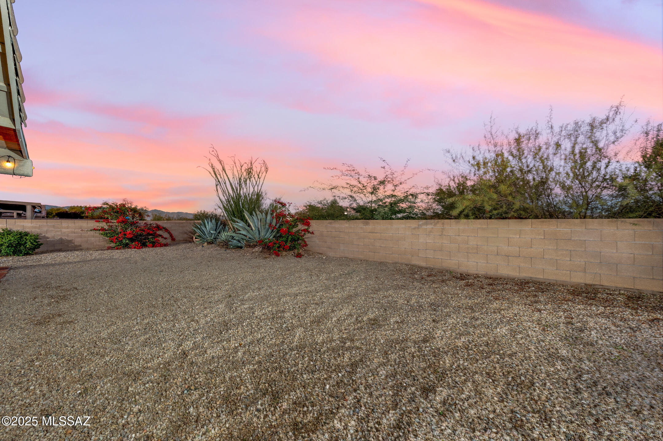 7631 S Laurel Willow Drive