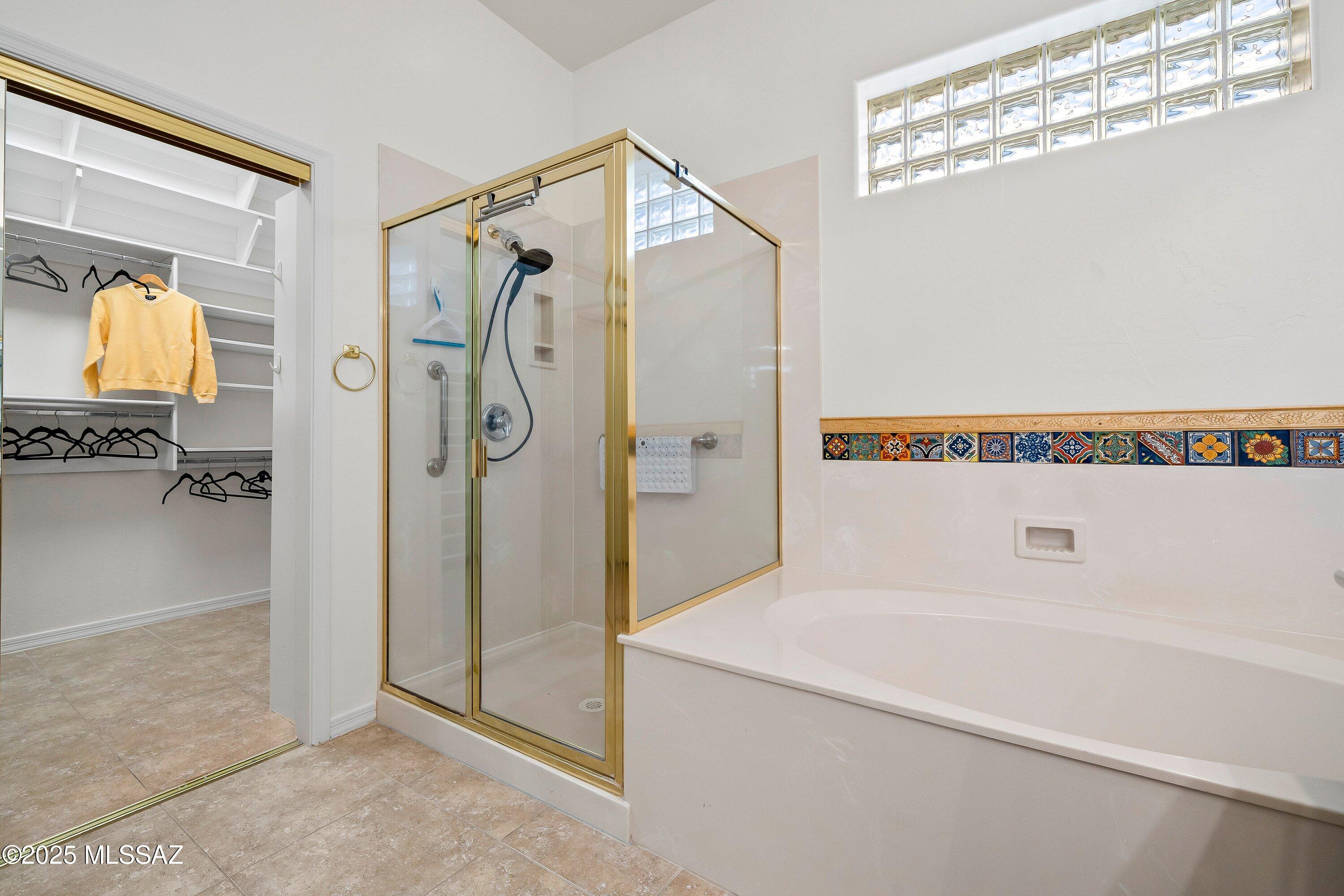 5122 N Fairway Heights Drive