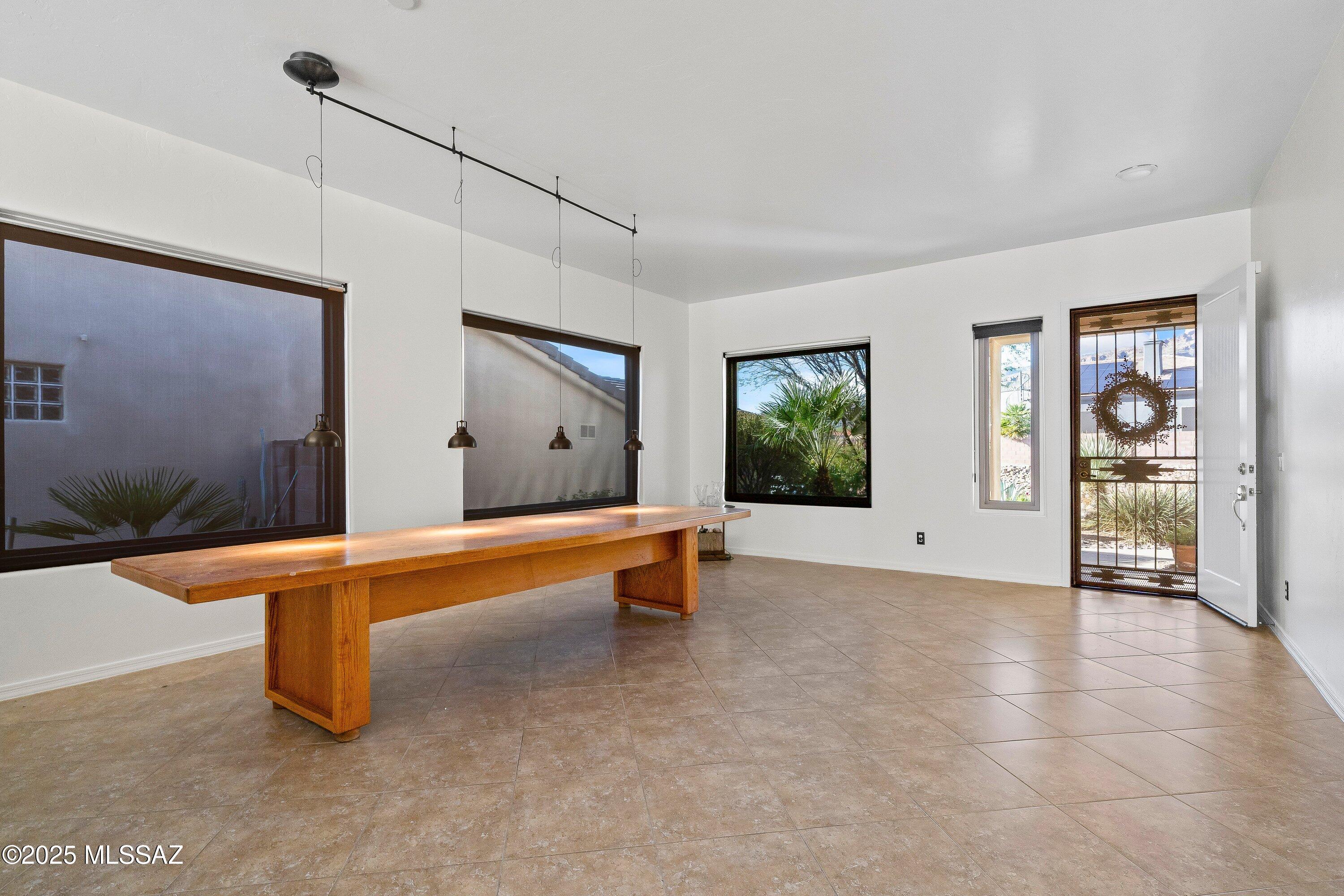 5122 N Fairway Heights Drive