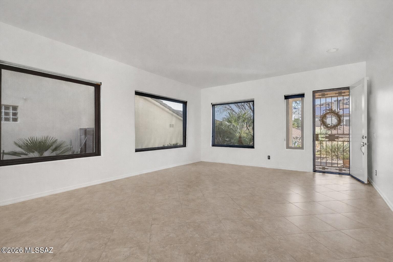 5122 N Fairway Heights Drive