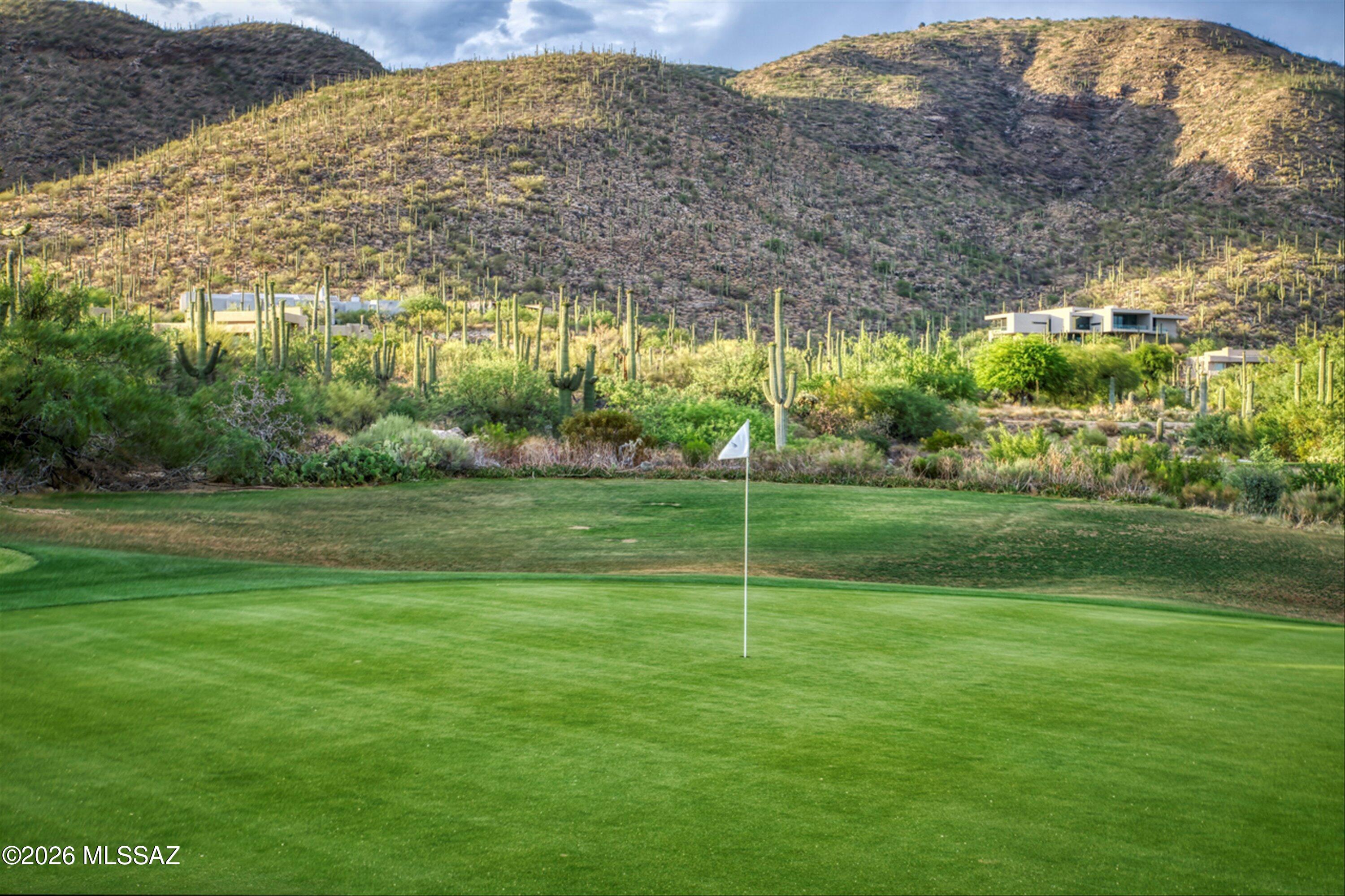 5122 N Fairway Heights Drive