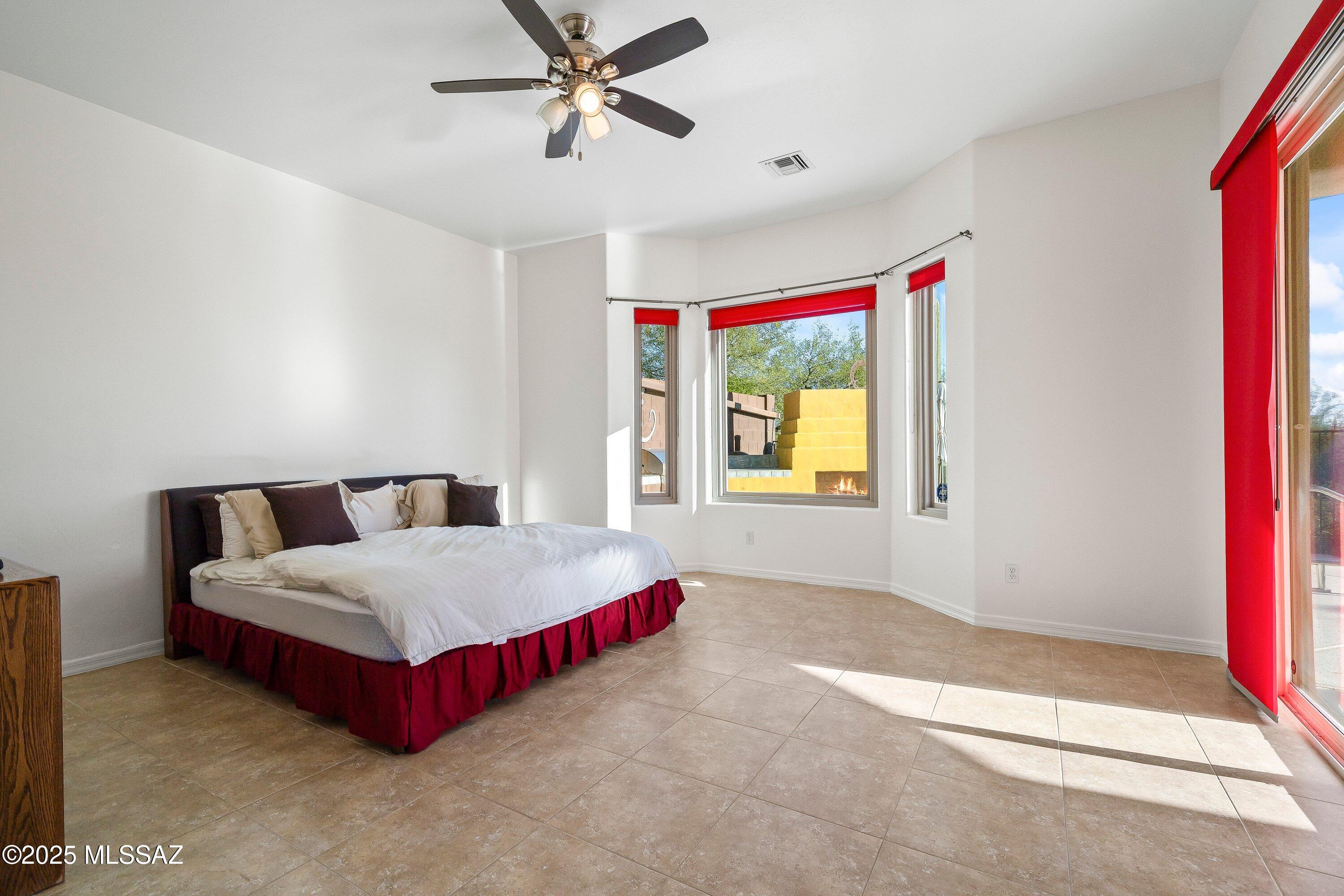 5122 N Fairway Heights Drive