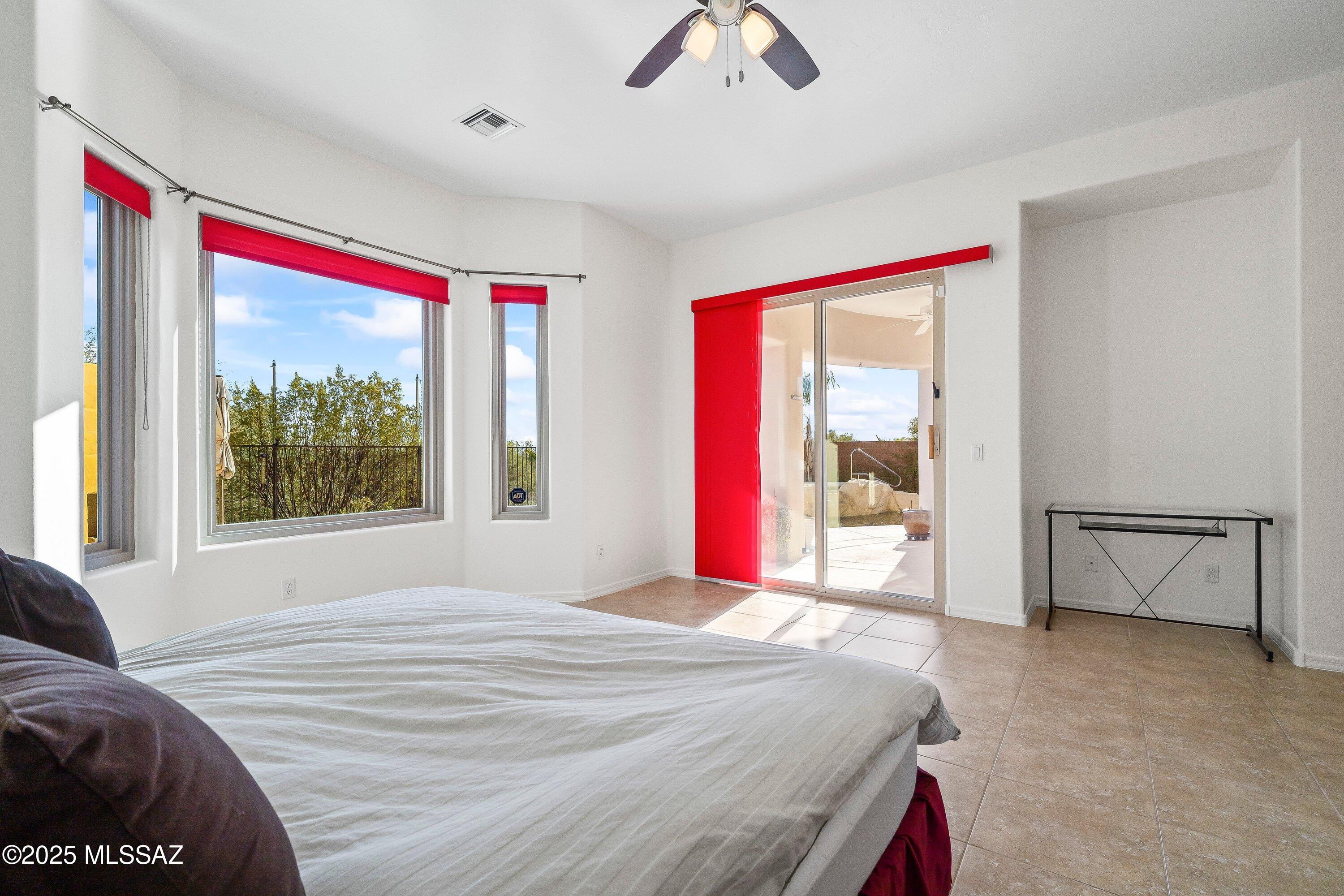 5122 N Fairway Heights Drive