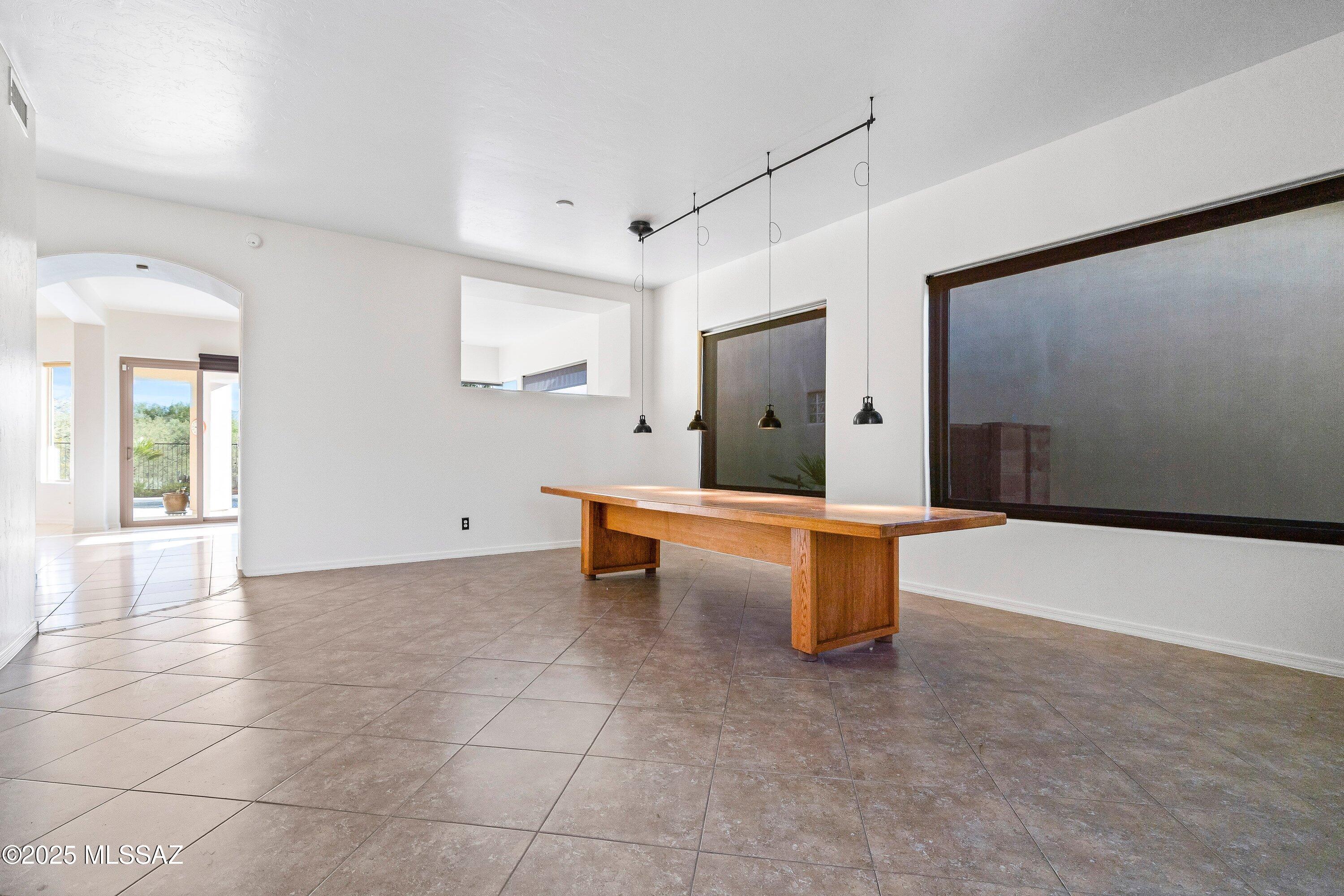 5122 N Fairway Heights Drive