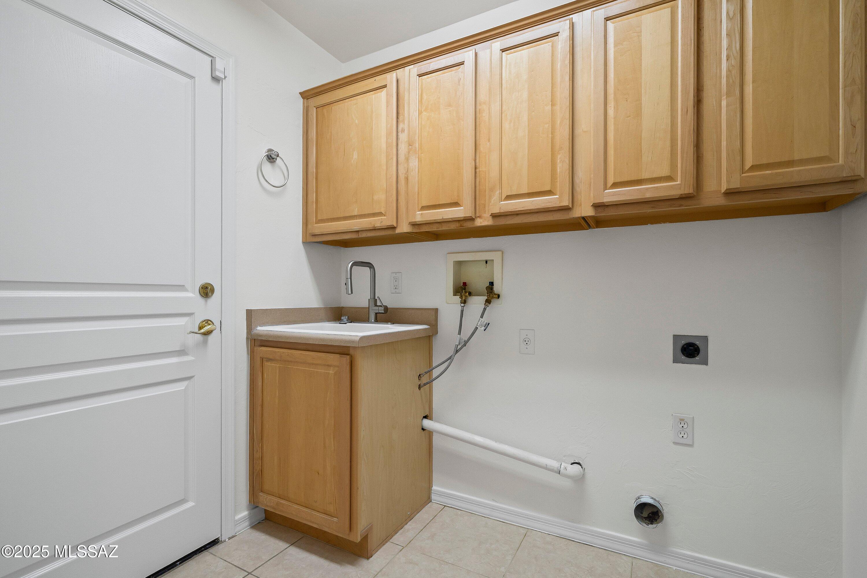 5122 N Fairway Heights Drive