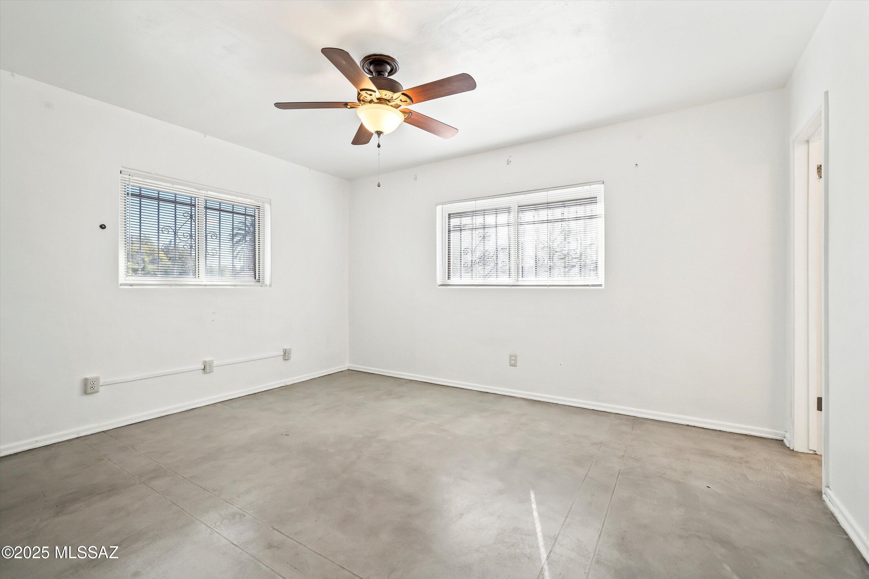 4731 E Scarlett Street