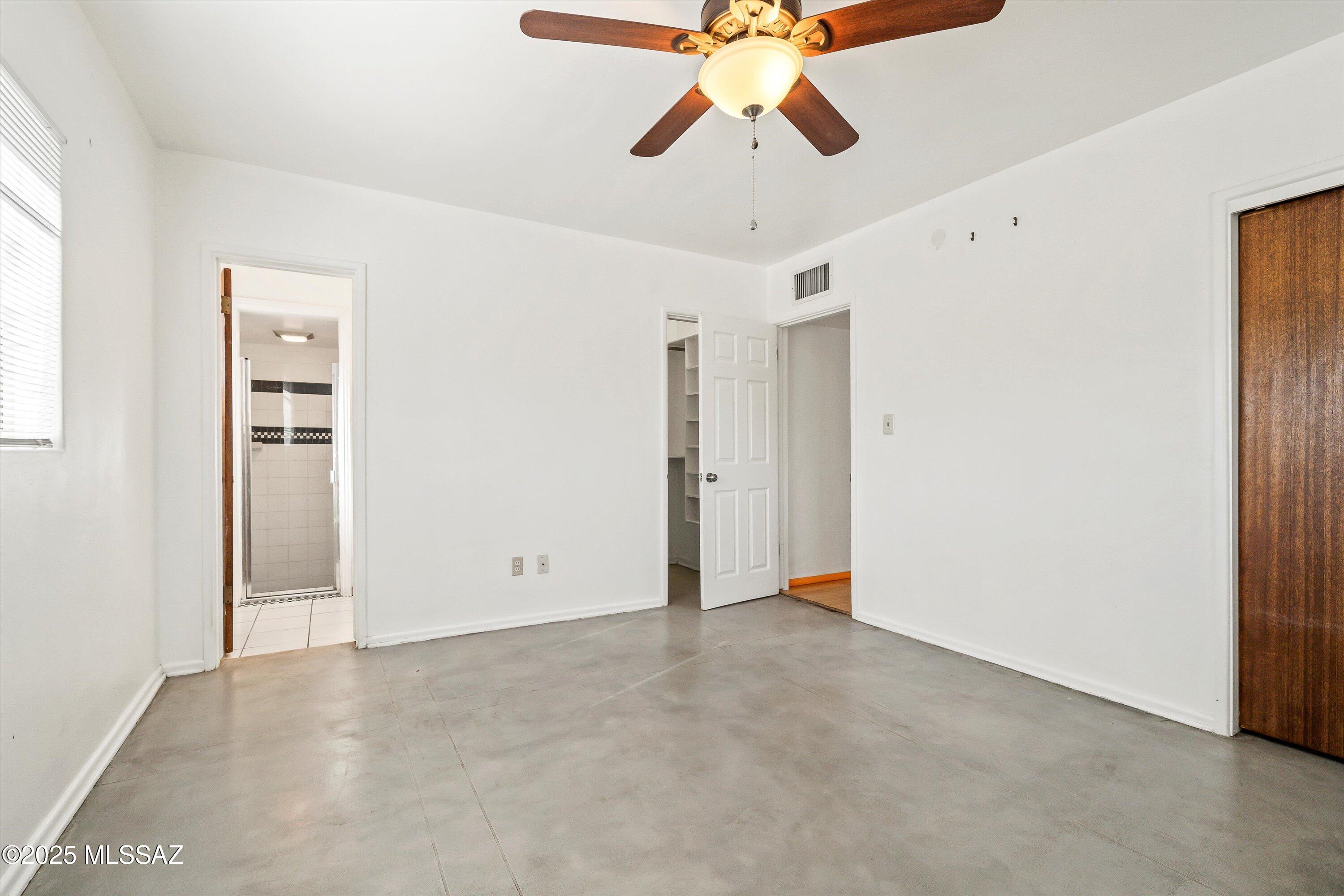 4731 E Scarlett Street