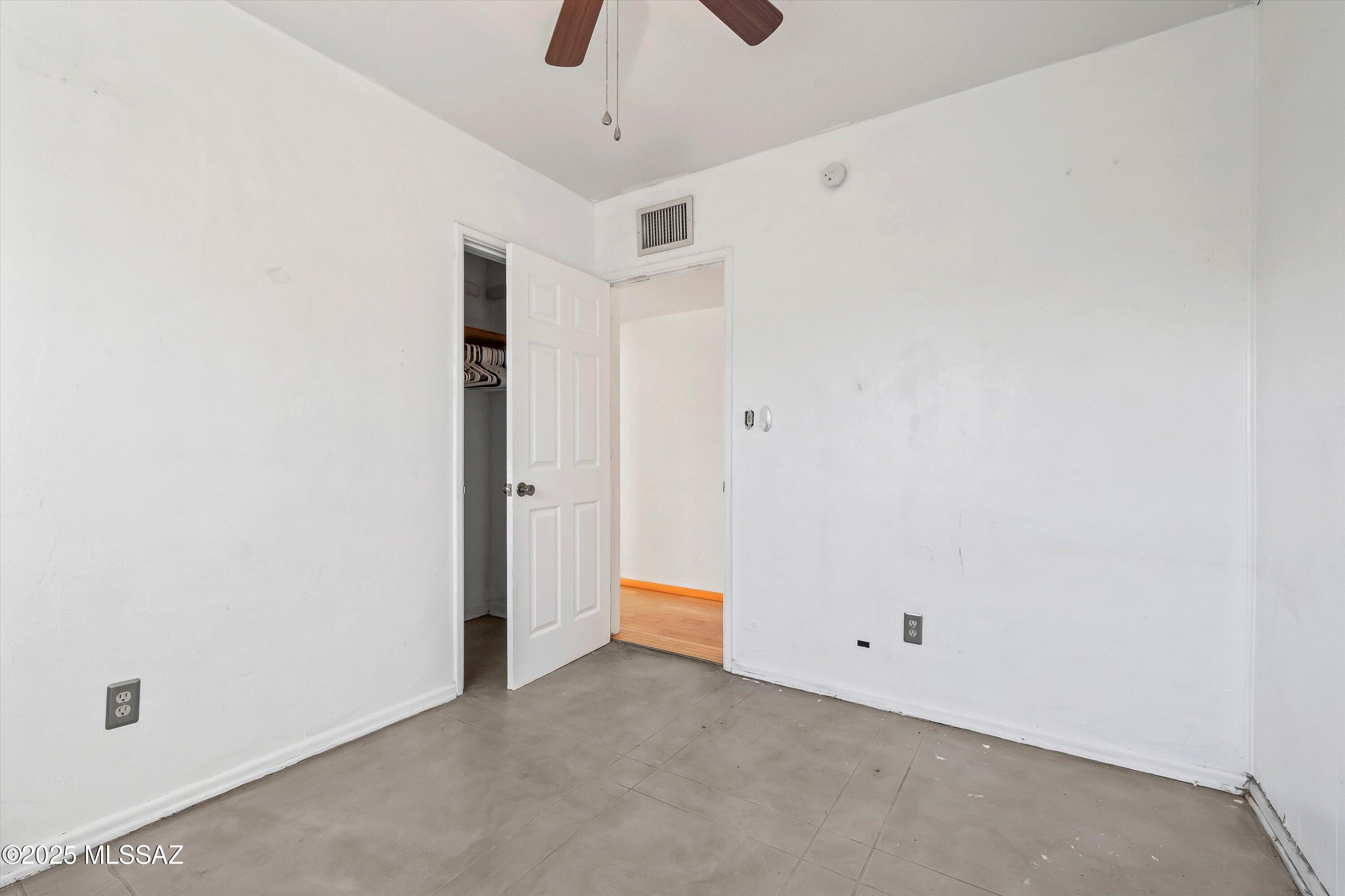 4731 E Scarlett Street