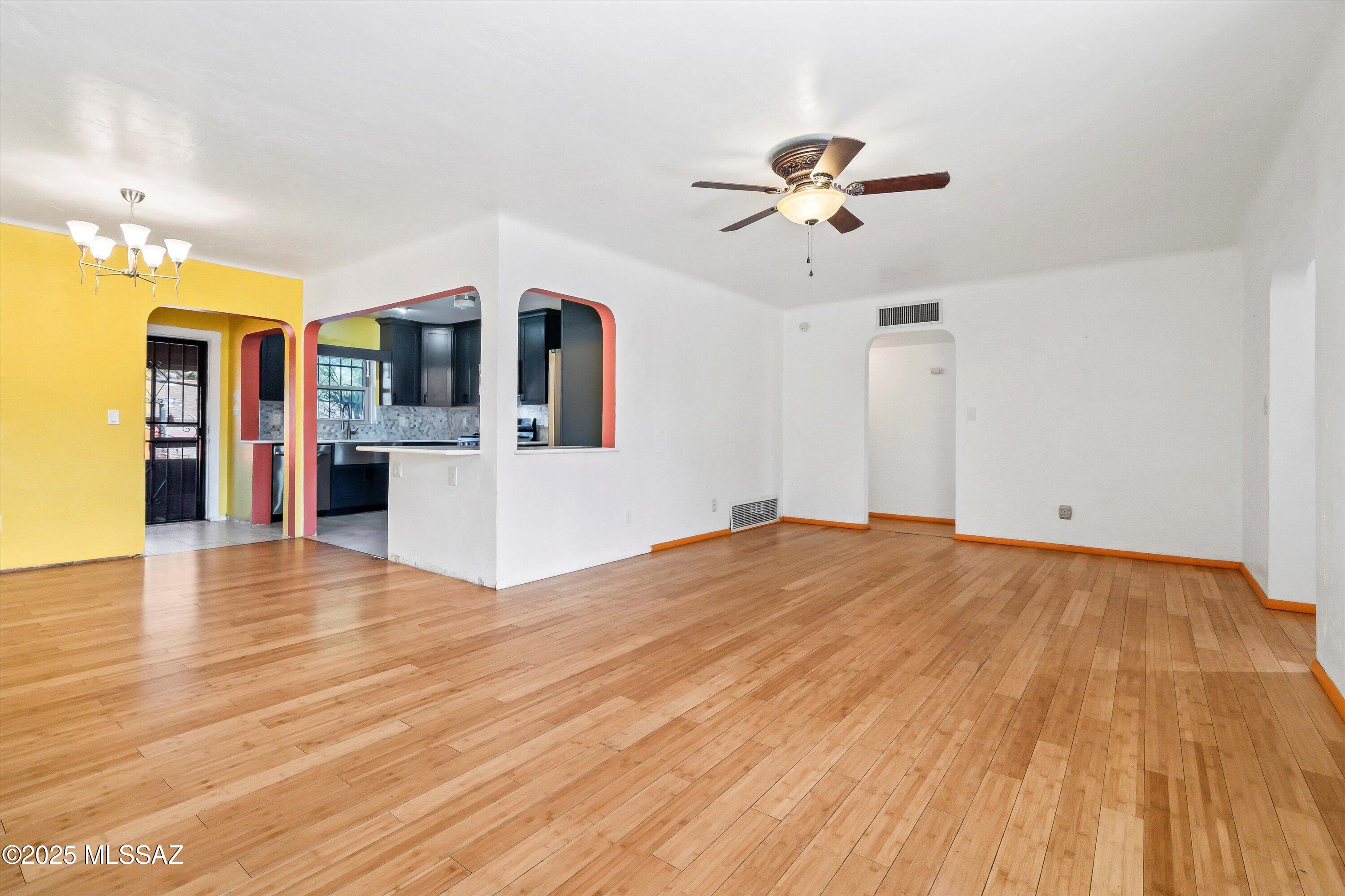 4731 E Scarlett Street