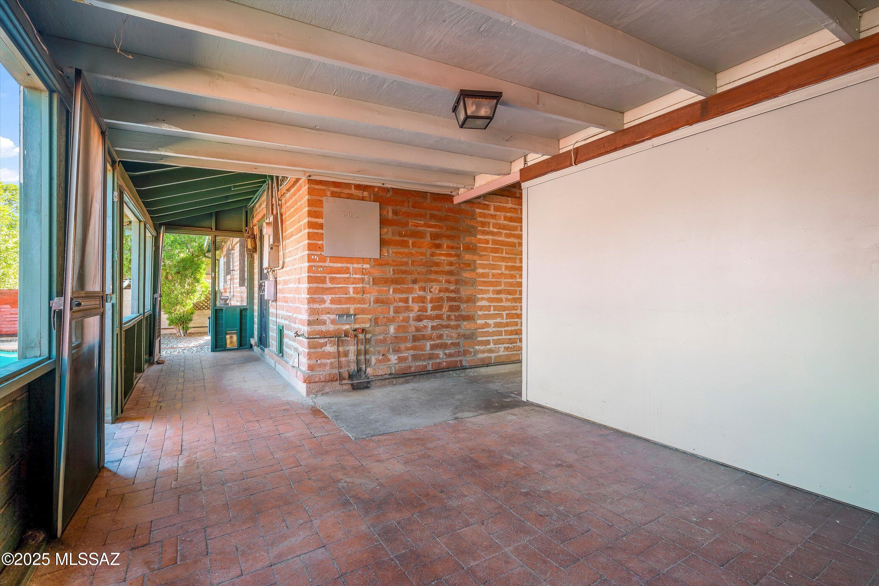 4731 E Scarlett Street