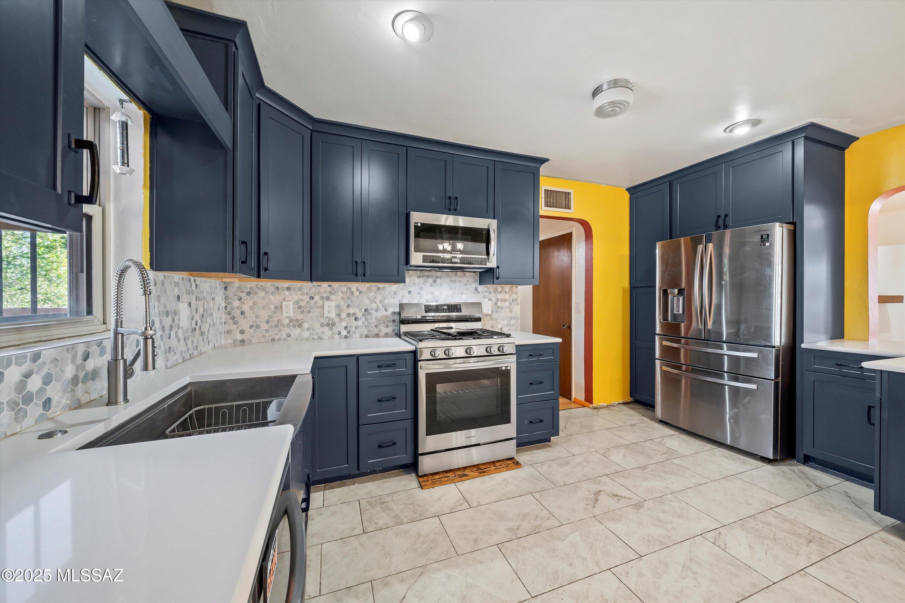 4731 E Scarlett Street