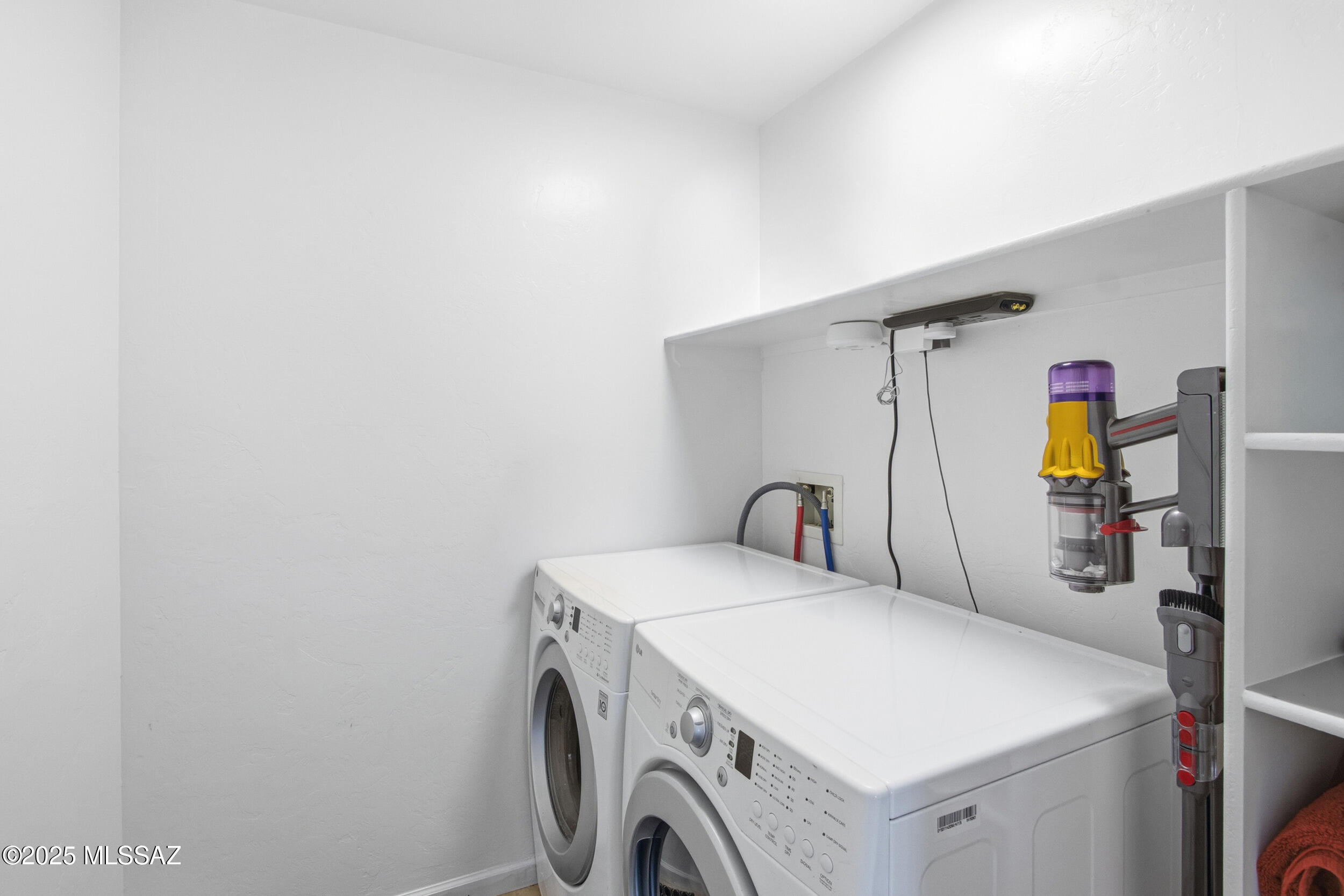 8807 E Mountain Spring Drive