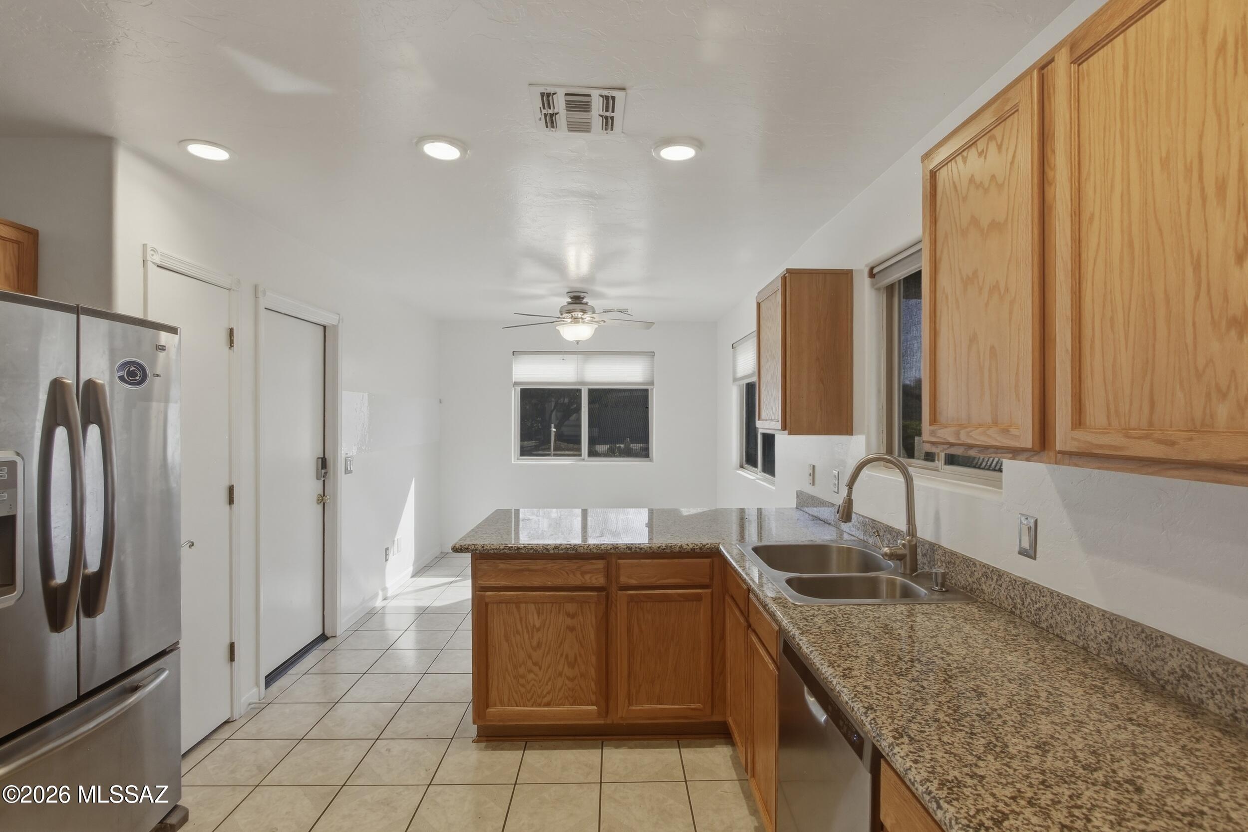 8807 E Mountain Spring Drive