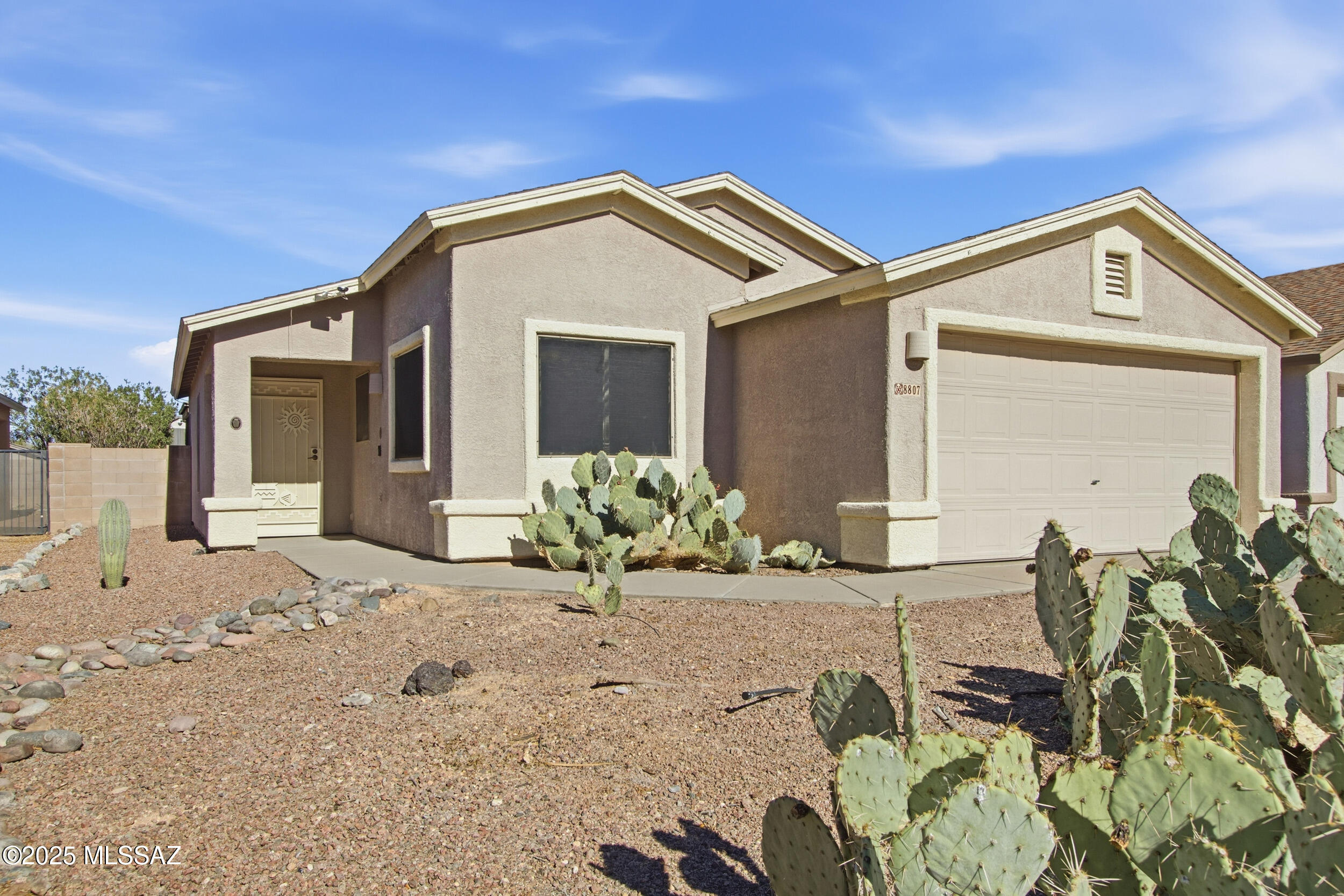 8807 E Mountain Spring Drive