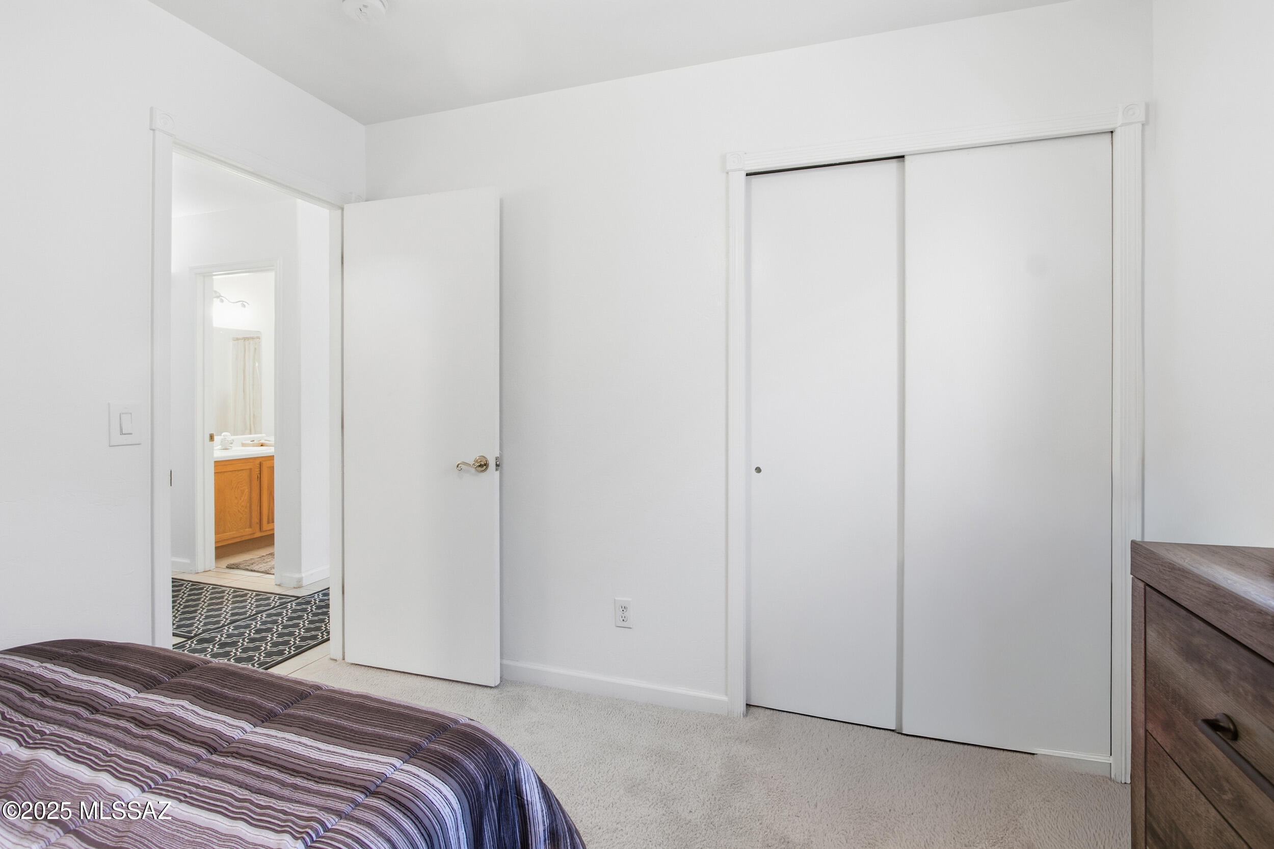 8807 E Mountain Spring Drive