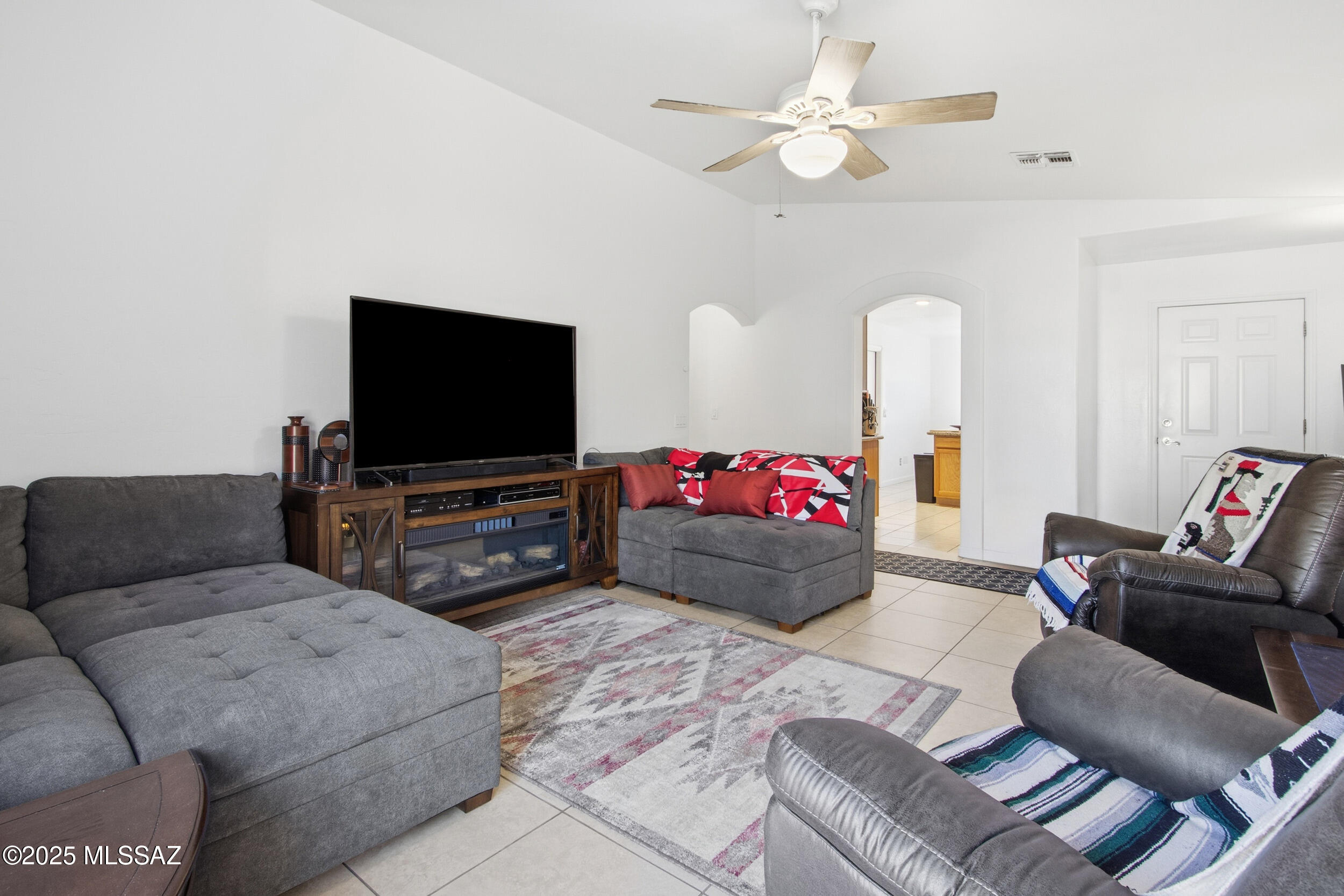 8807 E Mountain Spring Drive