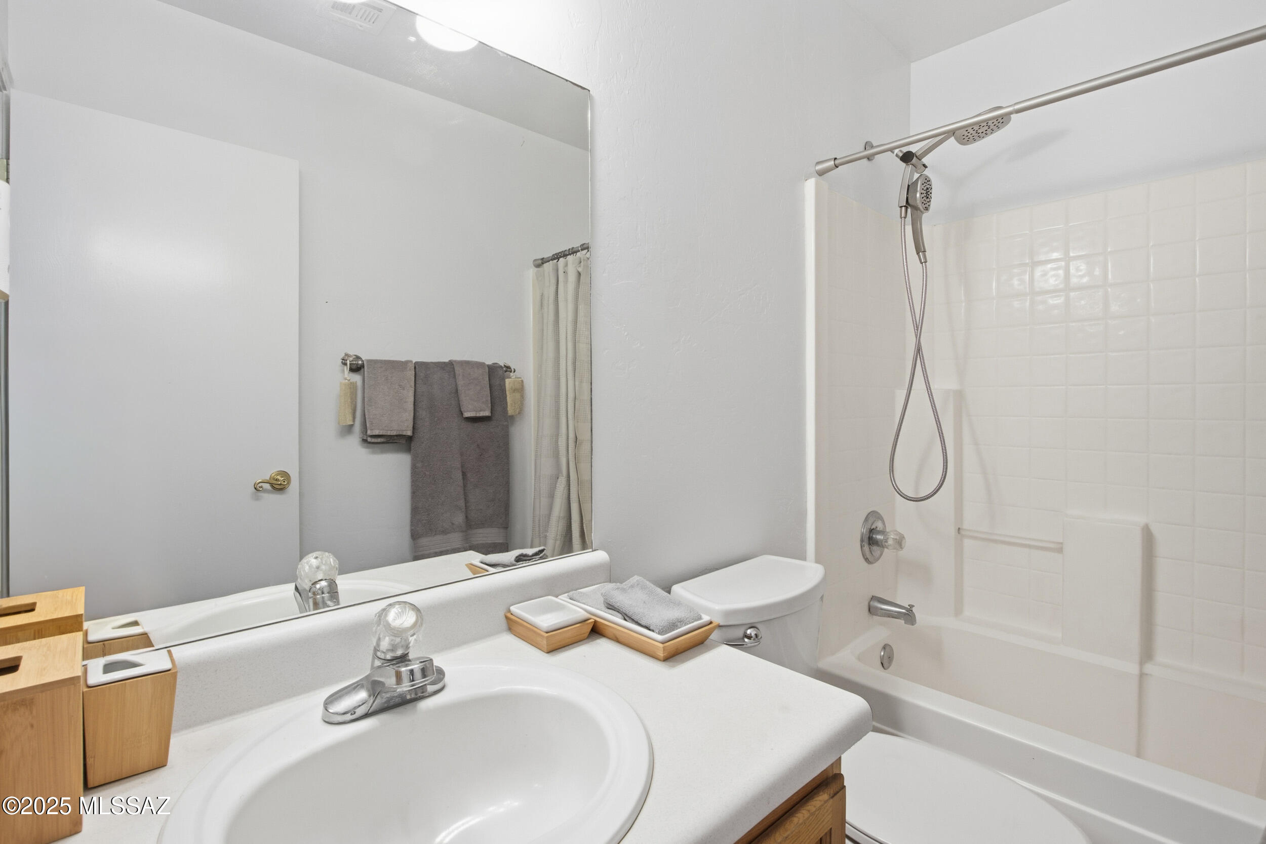 8807 E Mountain Spring Drive