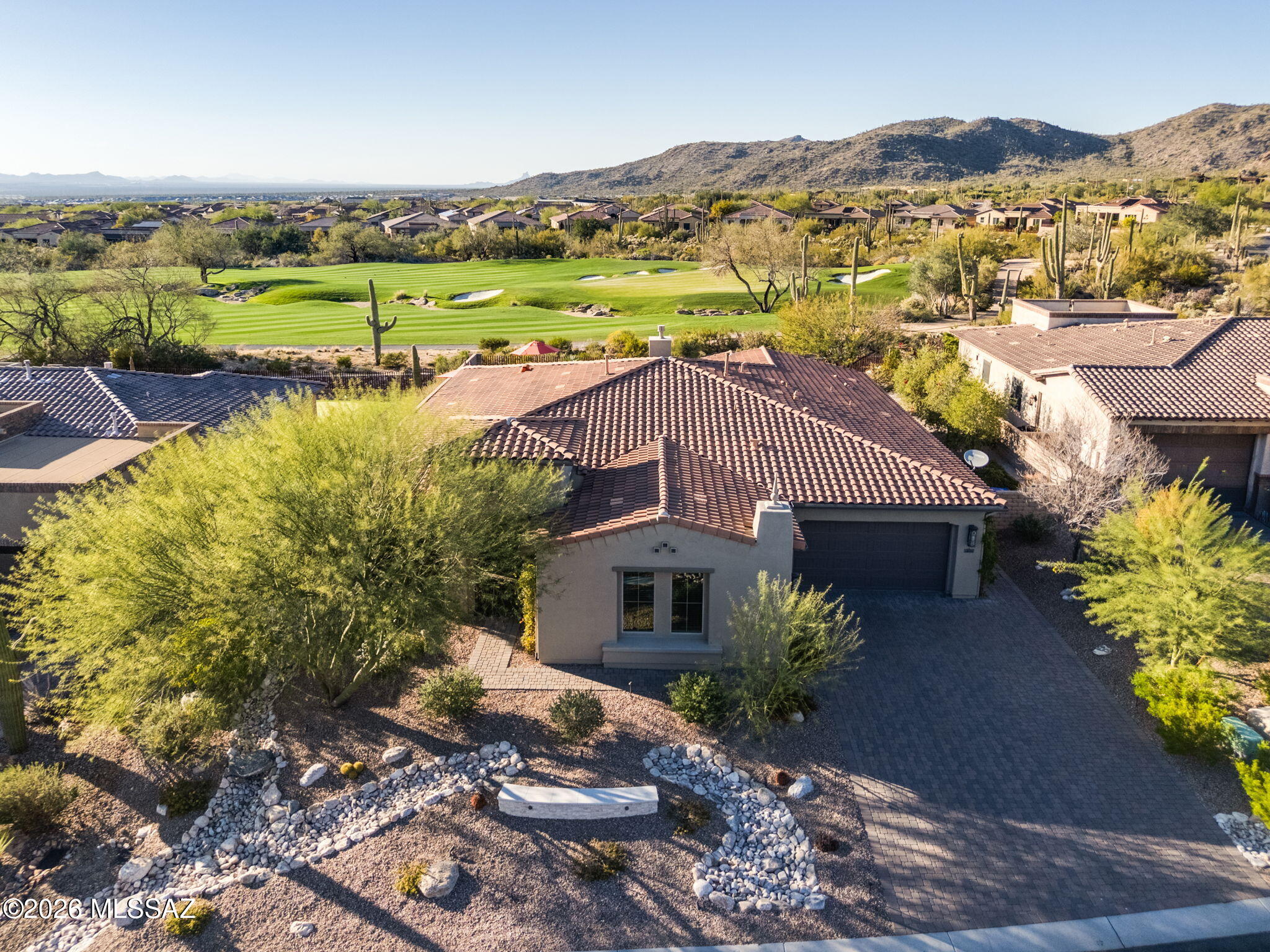 14195 N Los Saguaros Drive