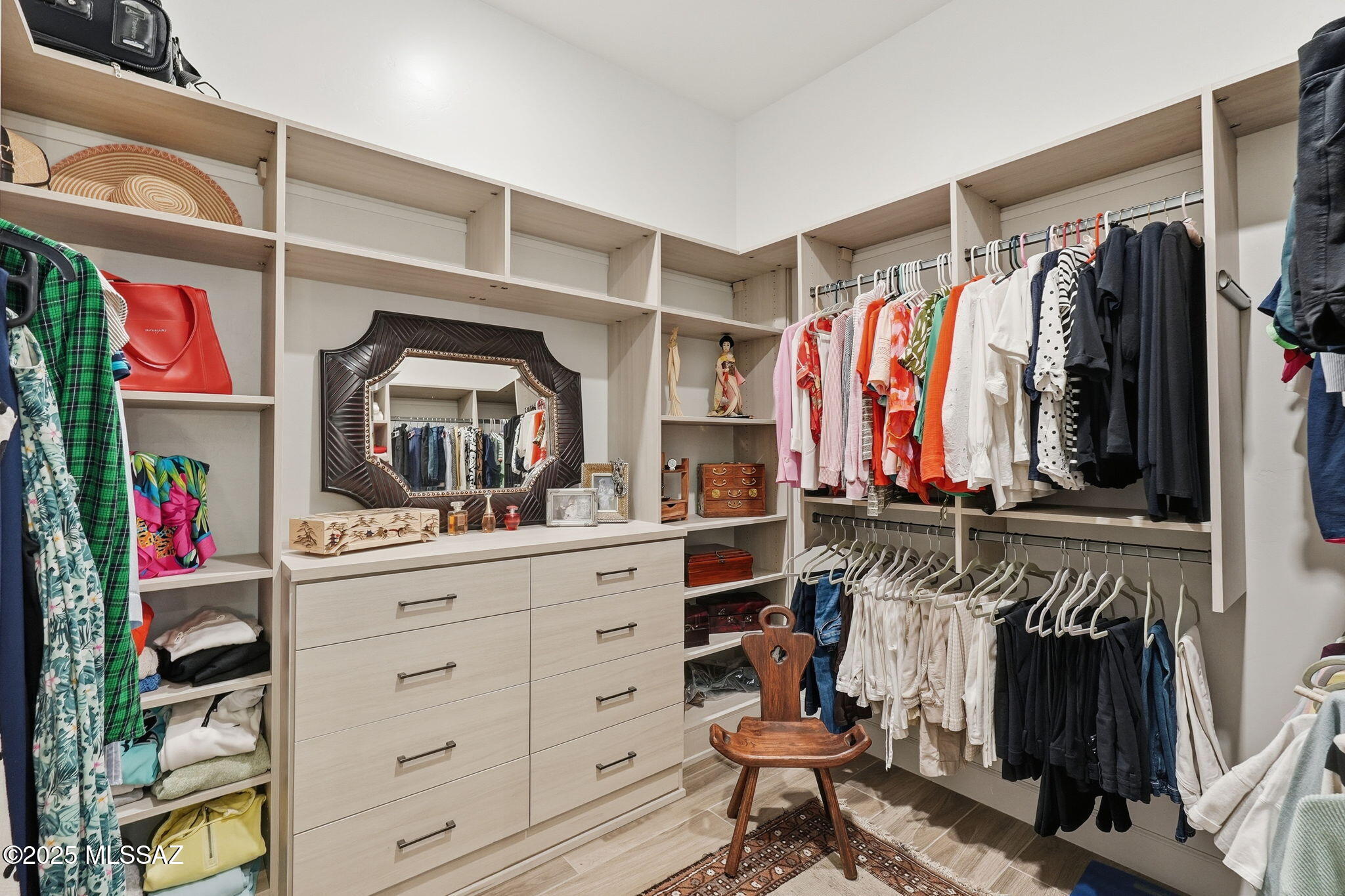 14195 N Los Saguaros Drive