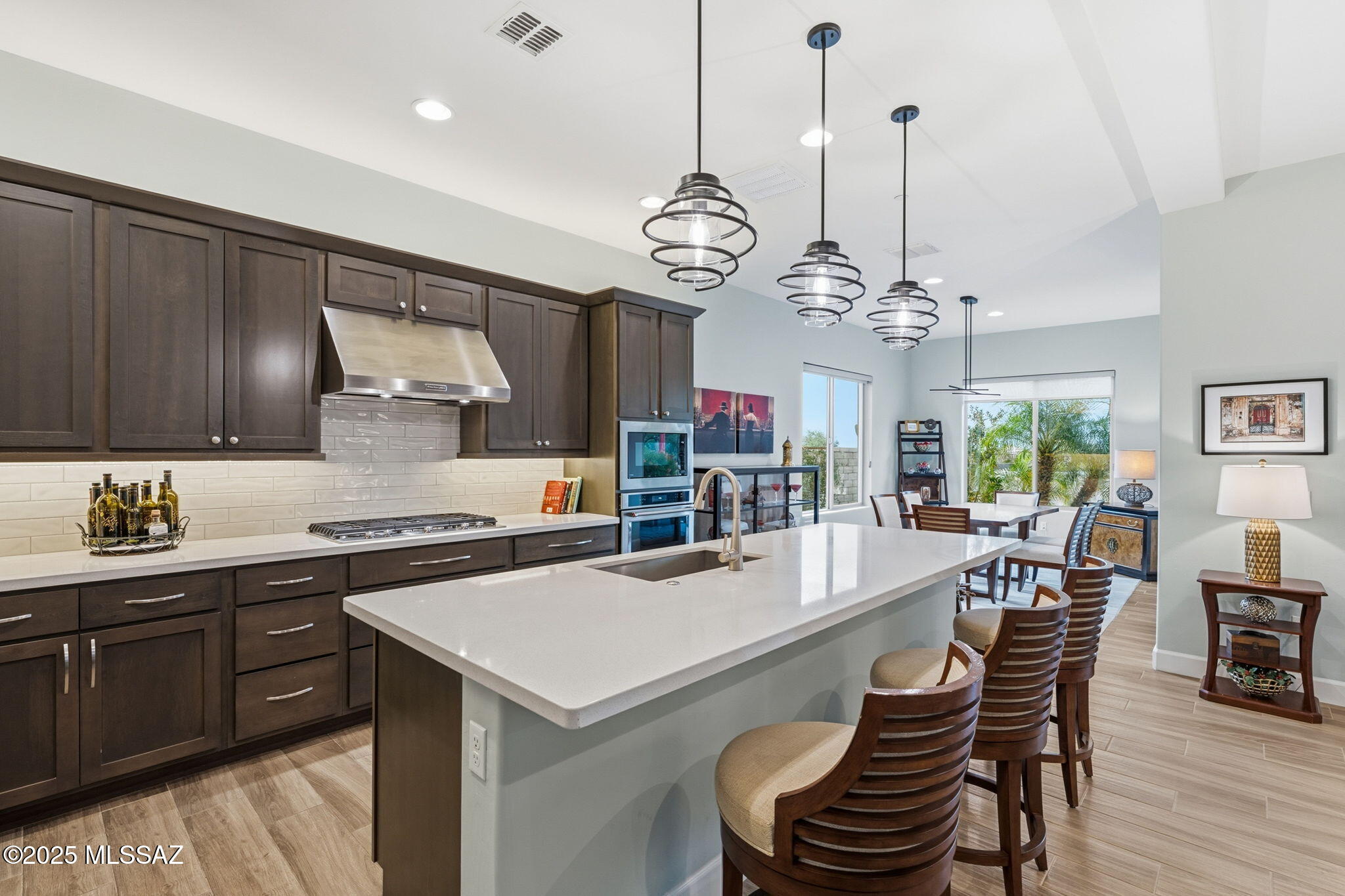 14195 N Los Saguaros Drive