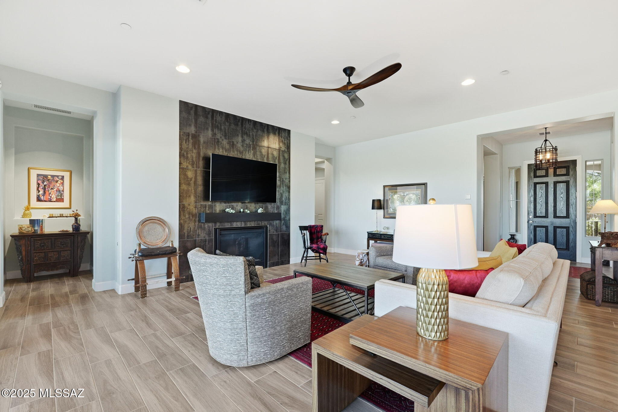 14195 N Los Saguaros Drive