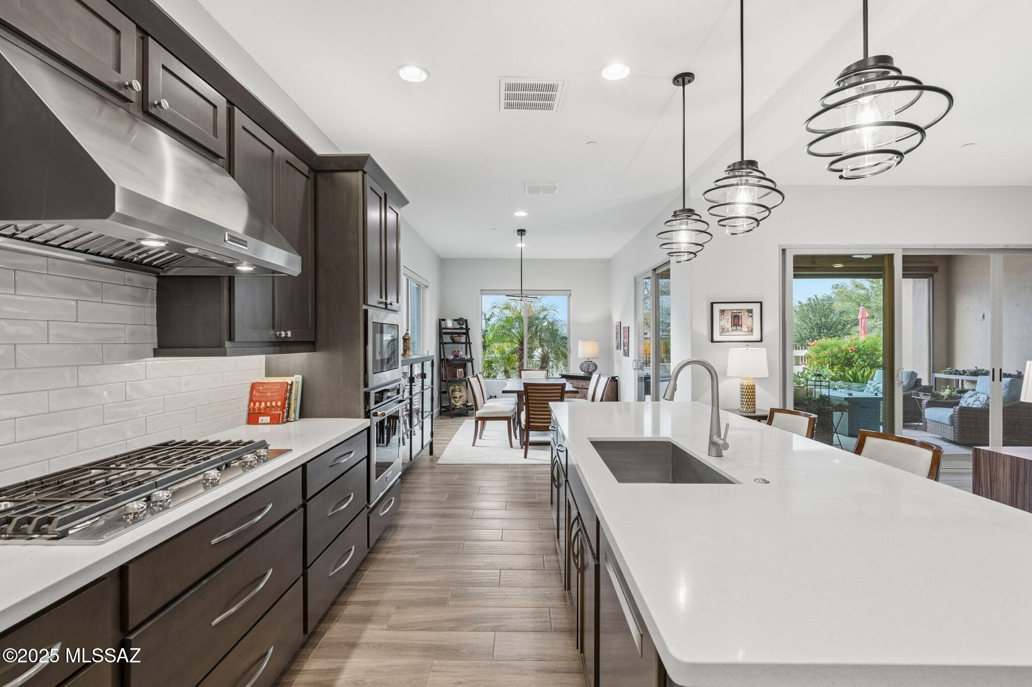 14195 N Los Saguaros Drive