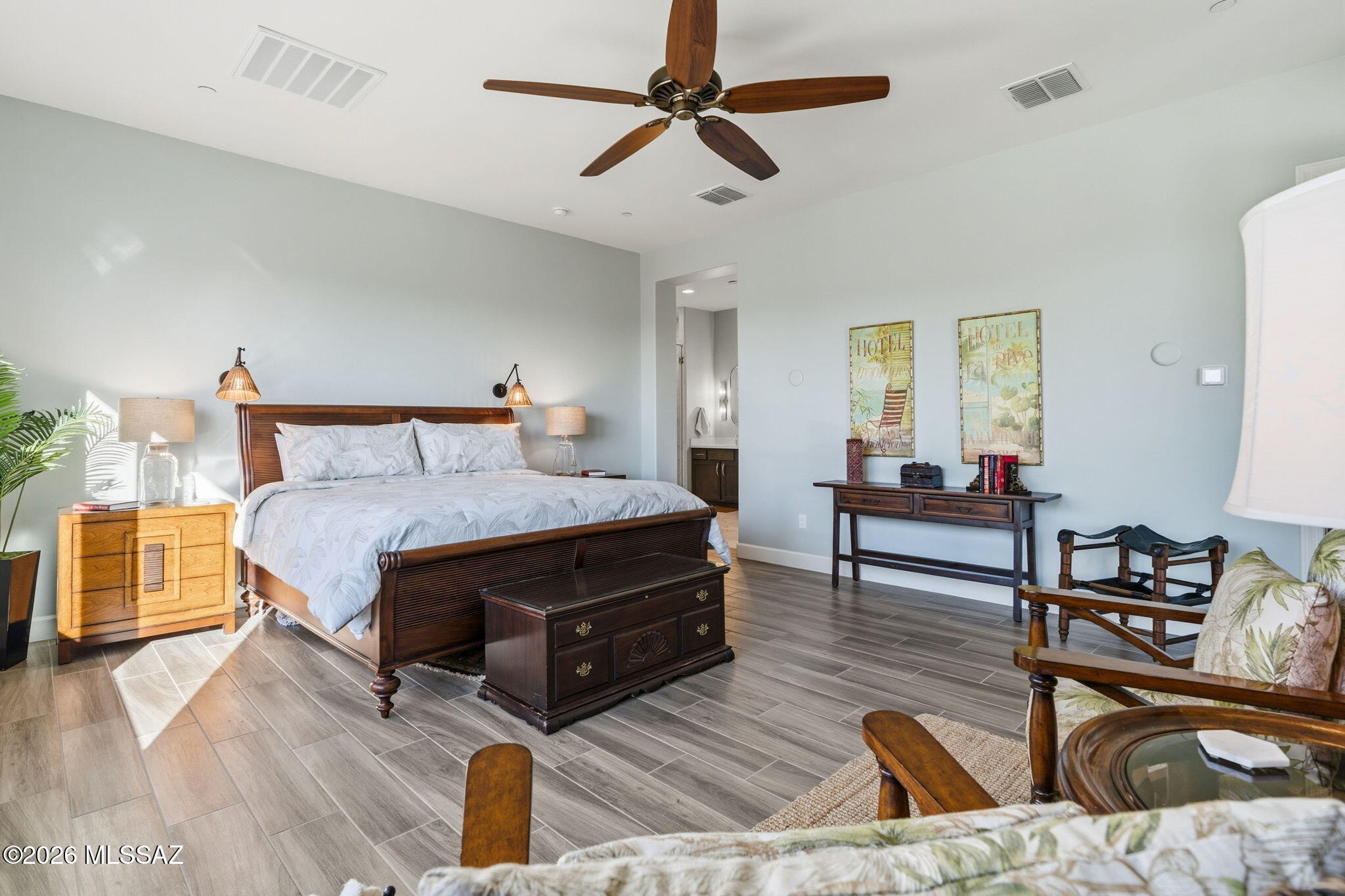 14195 N Los Saguaros Drive