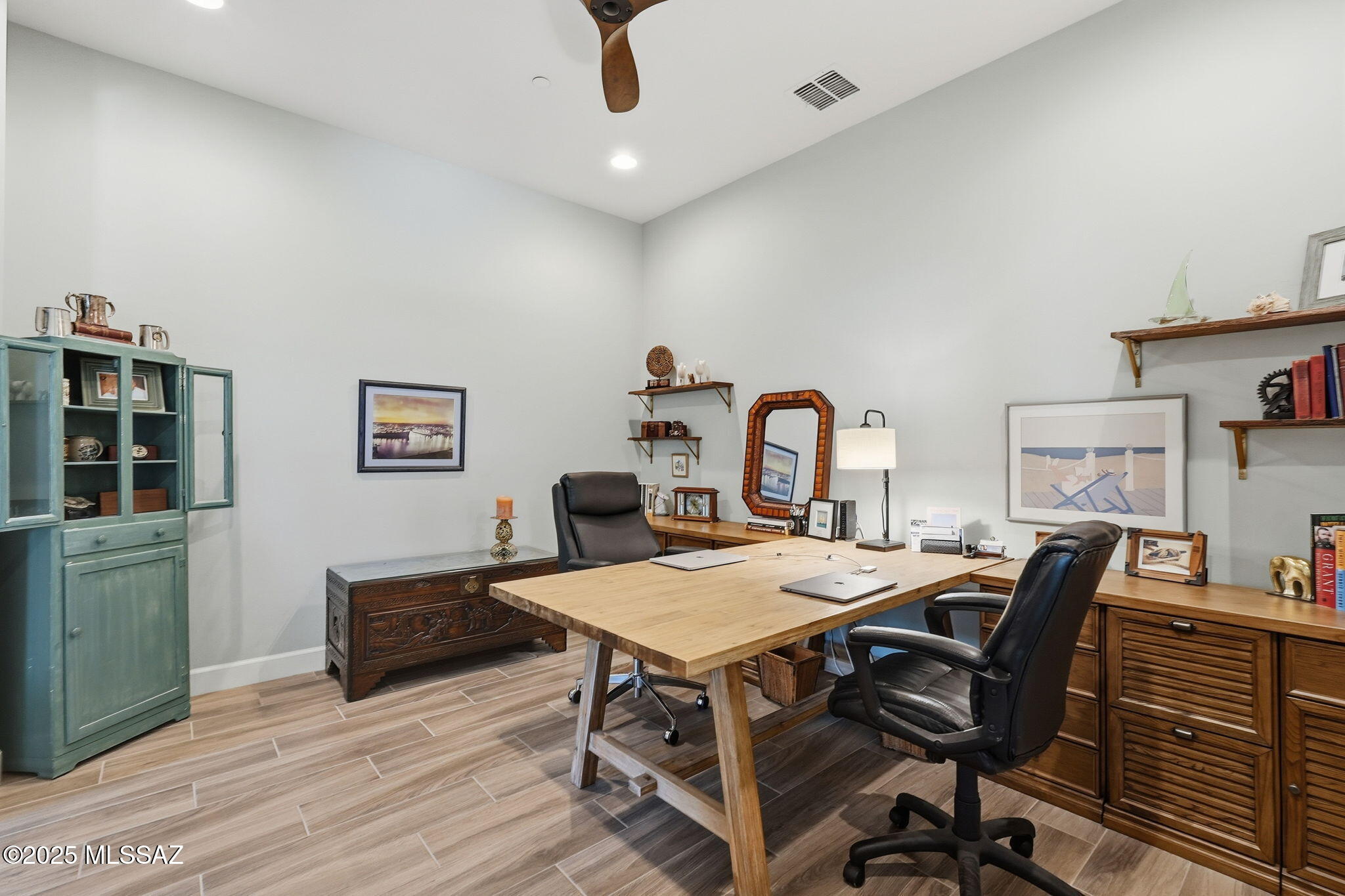 14195 N Los Saguaros Drive