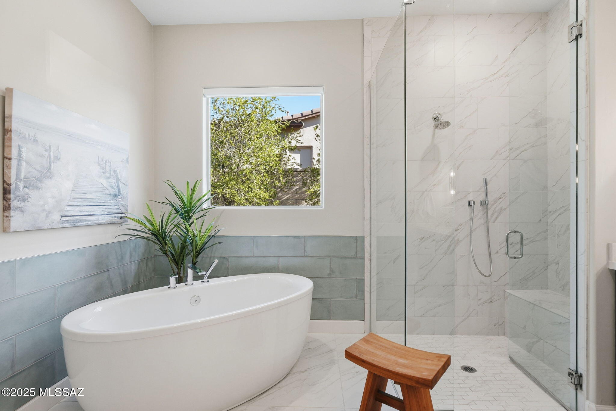 14195 N Los Saguaros Drive