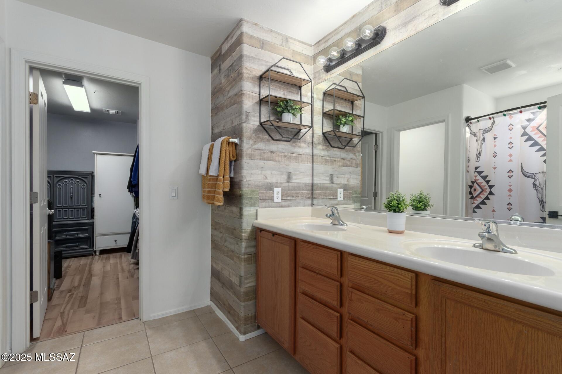 12540 E Red Iron Trail