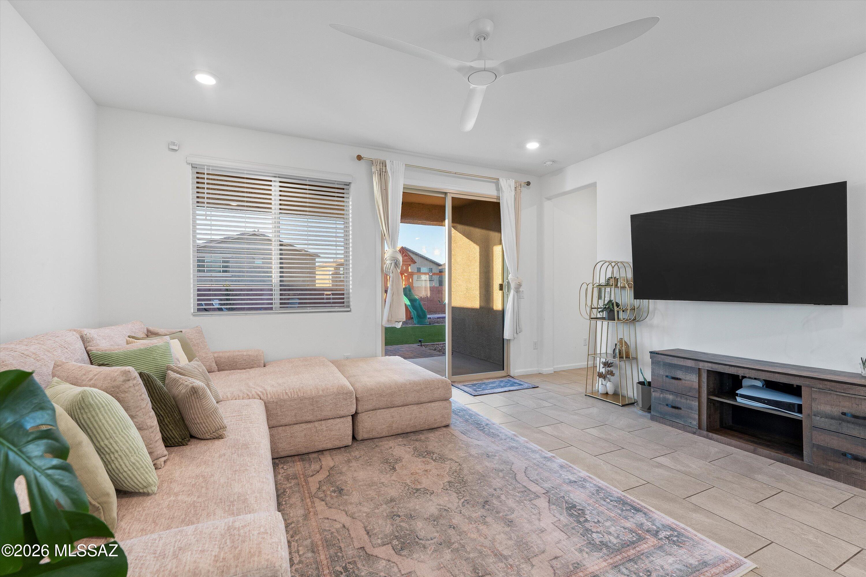 8166 S Soltero Mine Drive