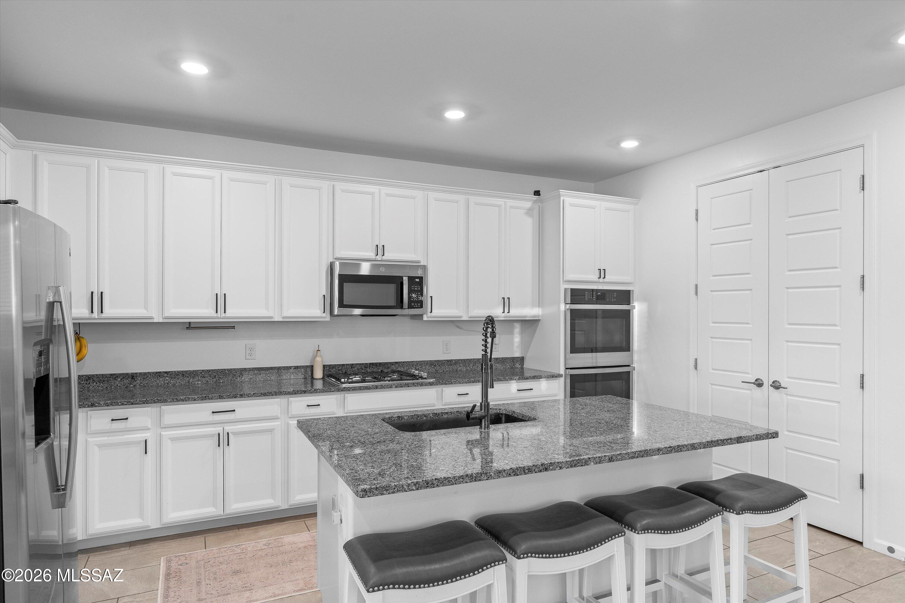 8166 S Soltero Mine Drive