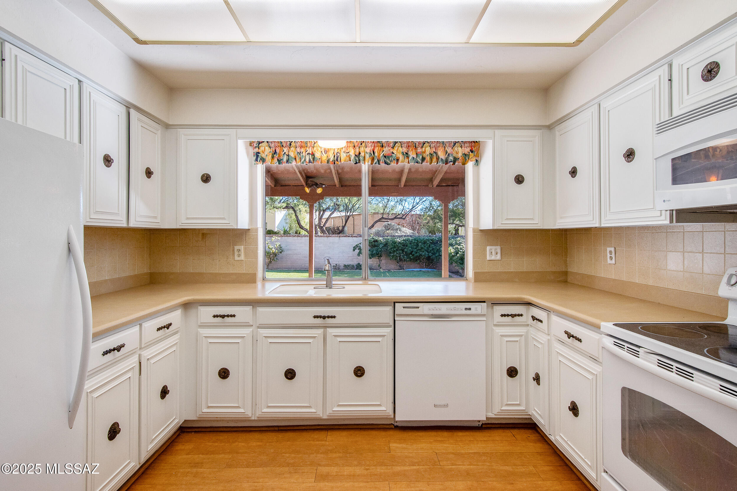 6290 E Paseo Tierra Alta