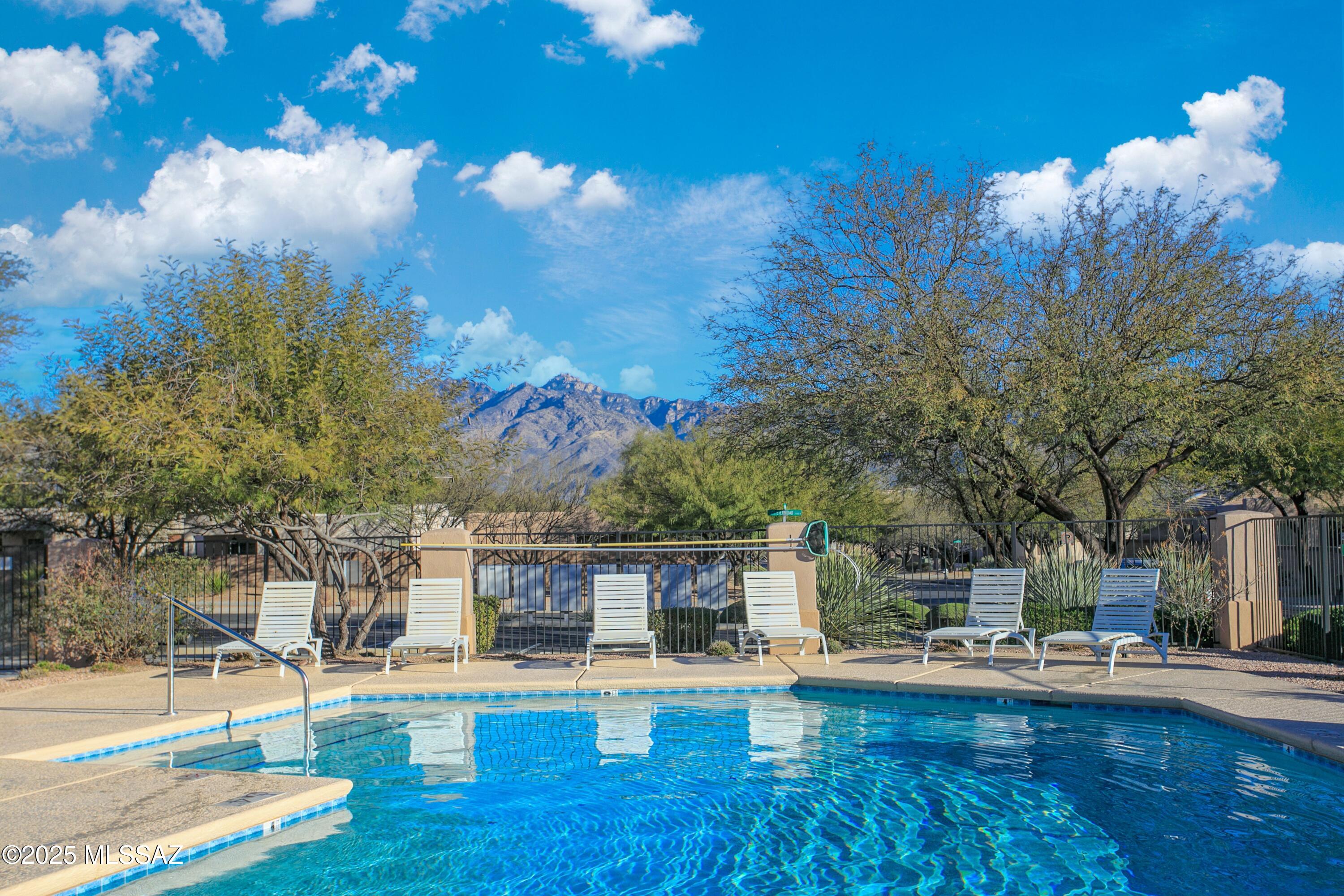 7364 E Placita Luz De La Luna