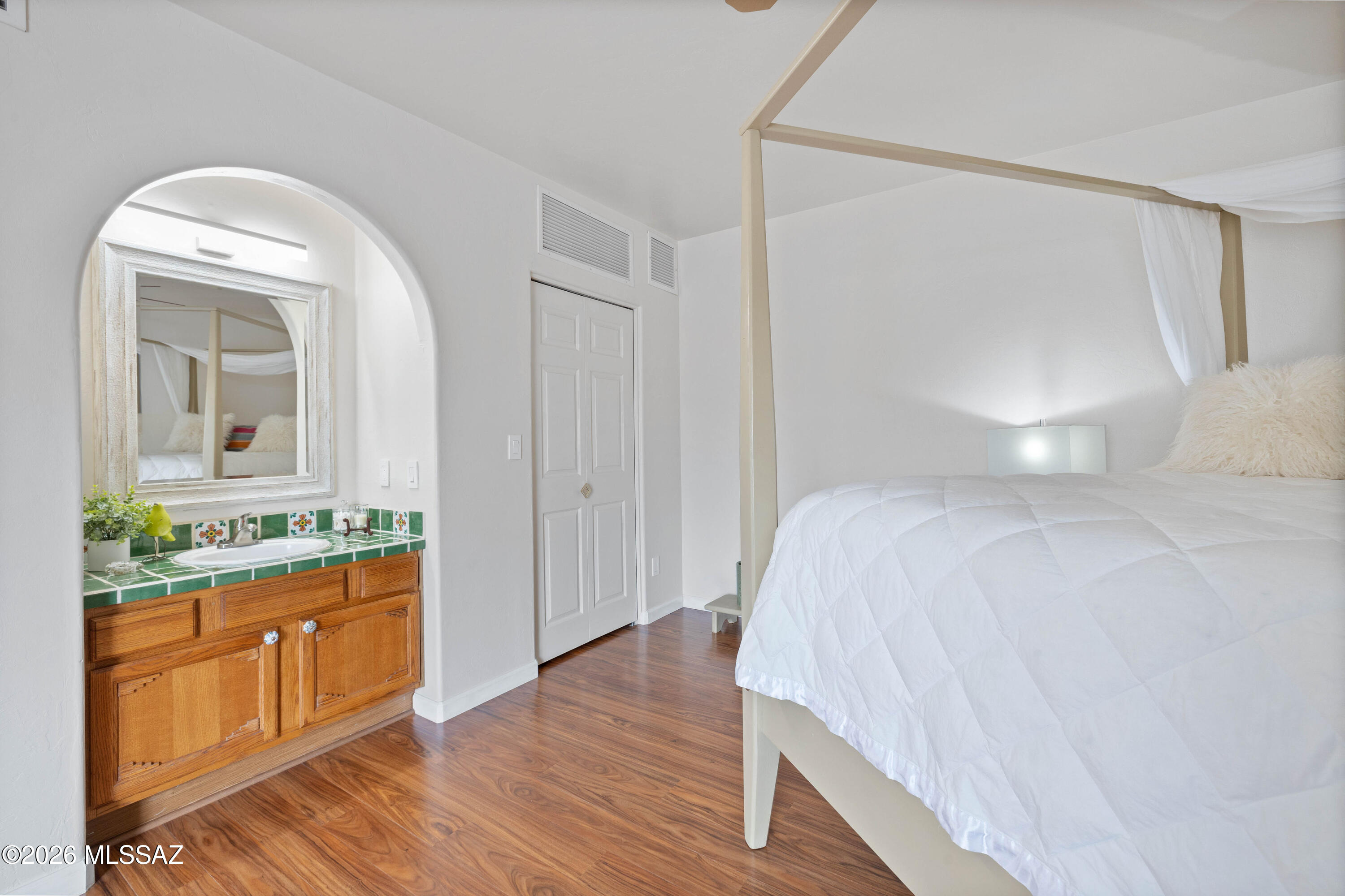 10482 E Wayne Moody Lane