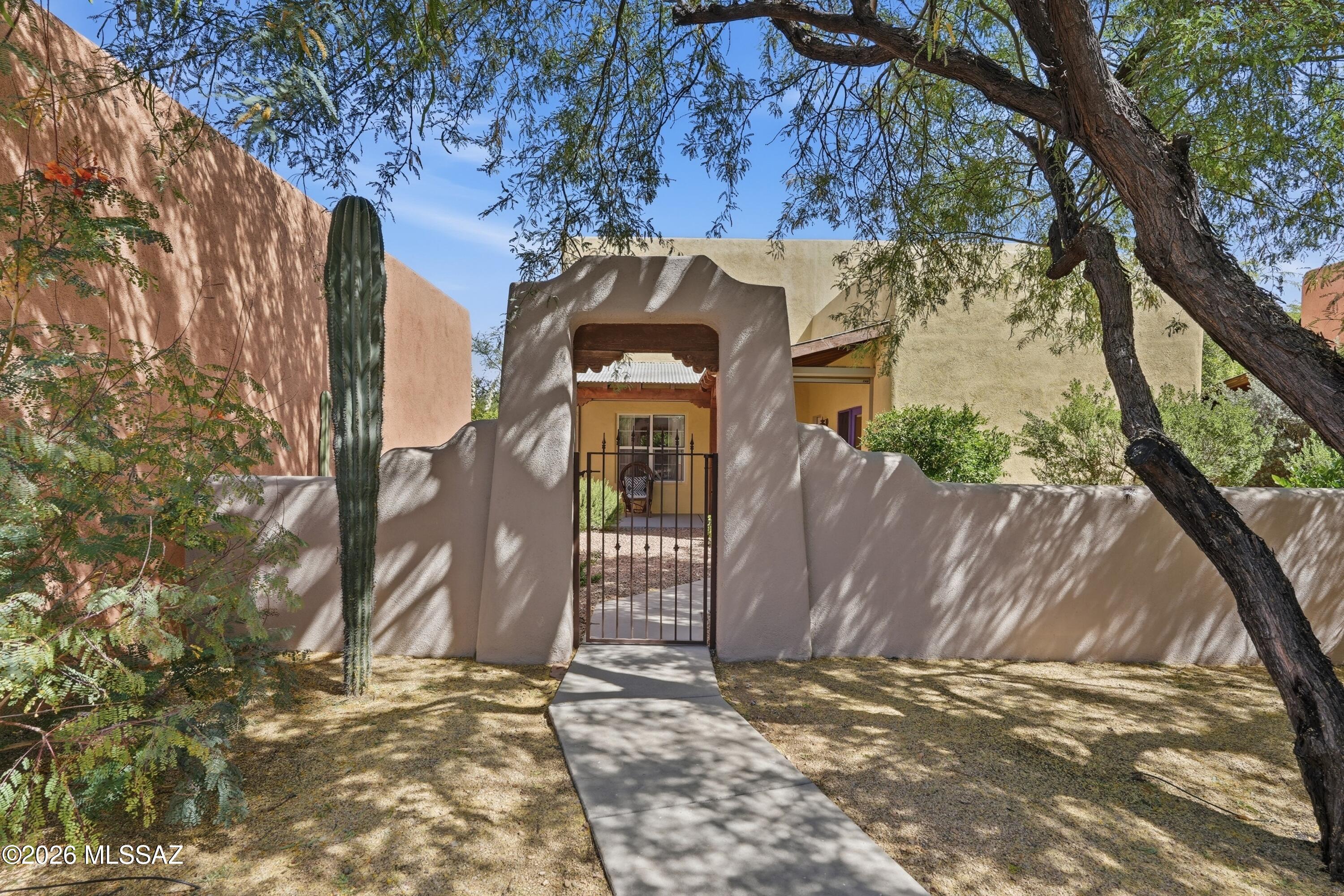 10482 E Wayne Moody Lane