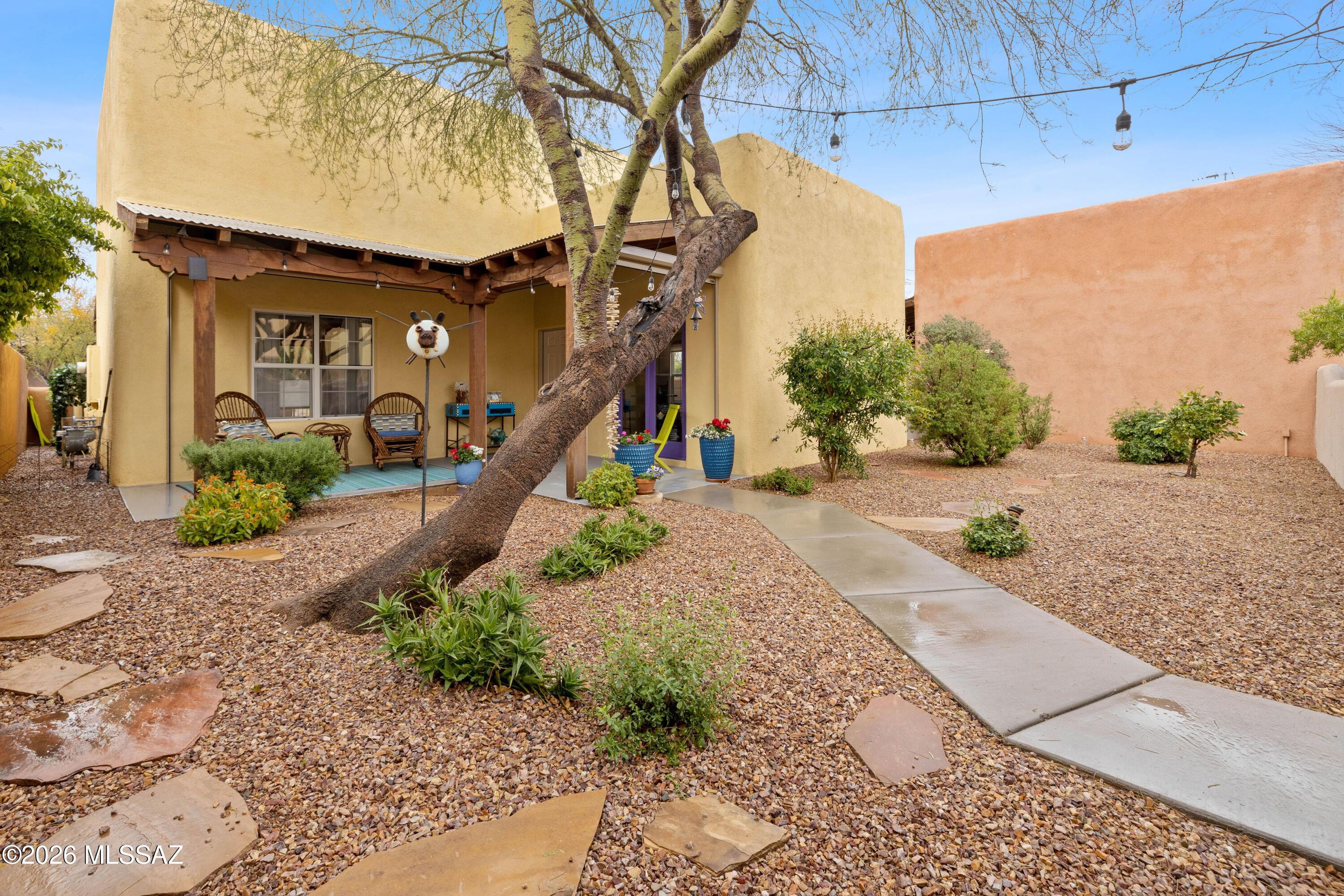 10482 E Wayne Moody Lane