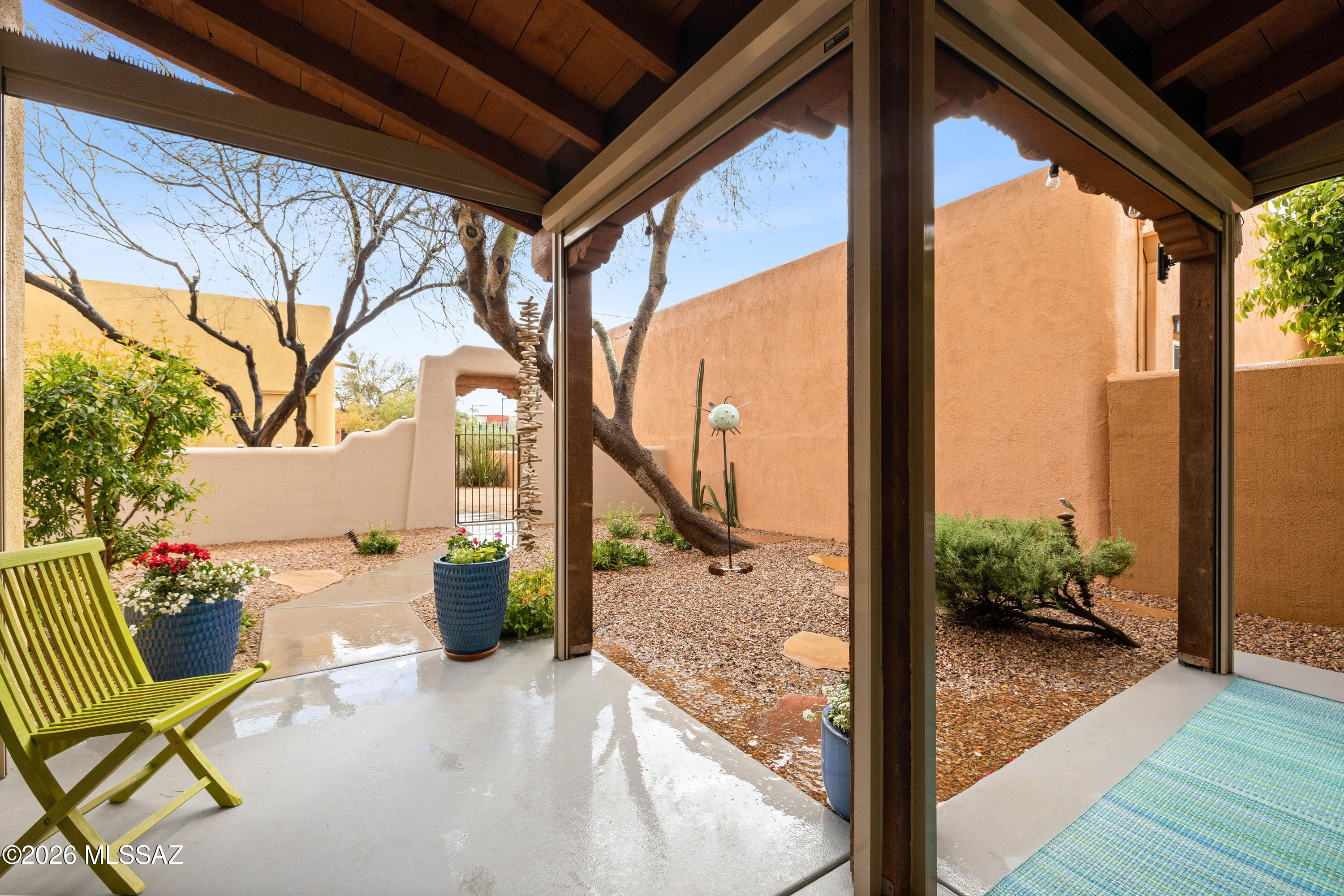 10482 E Wayne Moody Lane