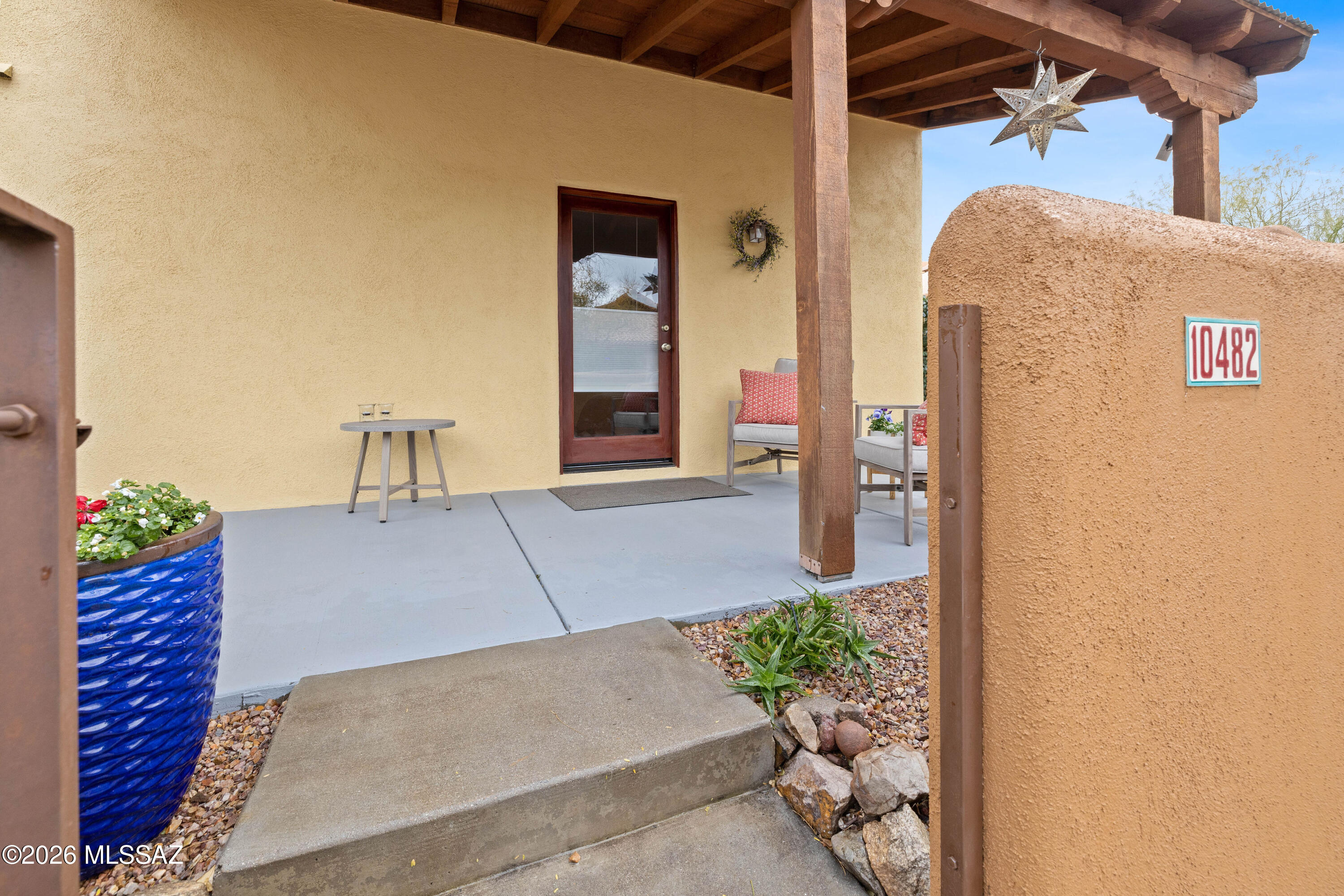 10482 E Wayne Moody Lane