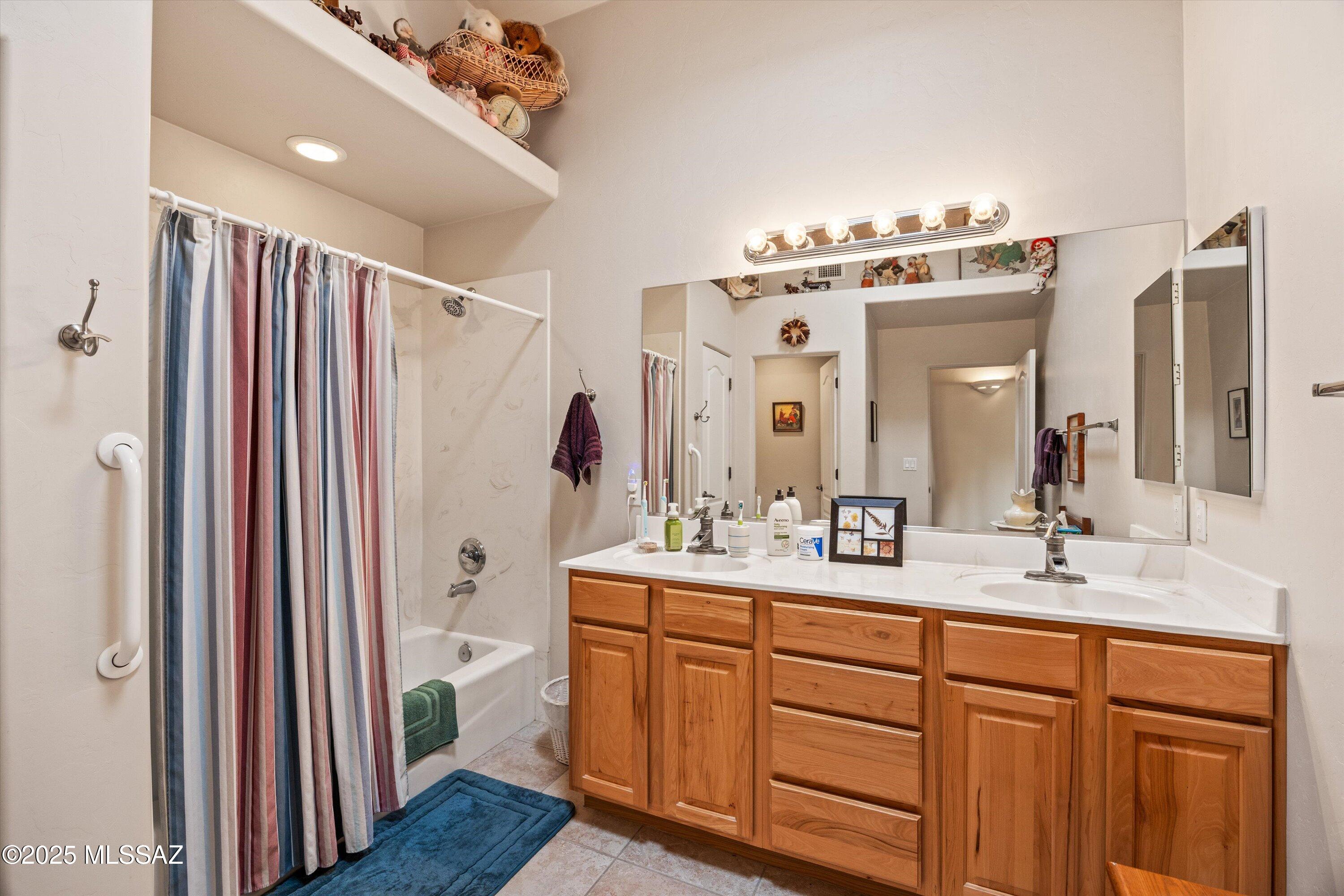 12000 E Camino Aurelia