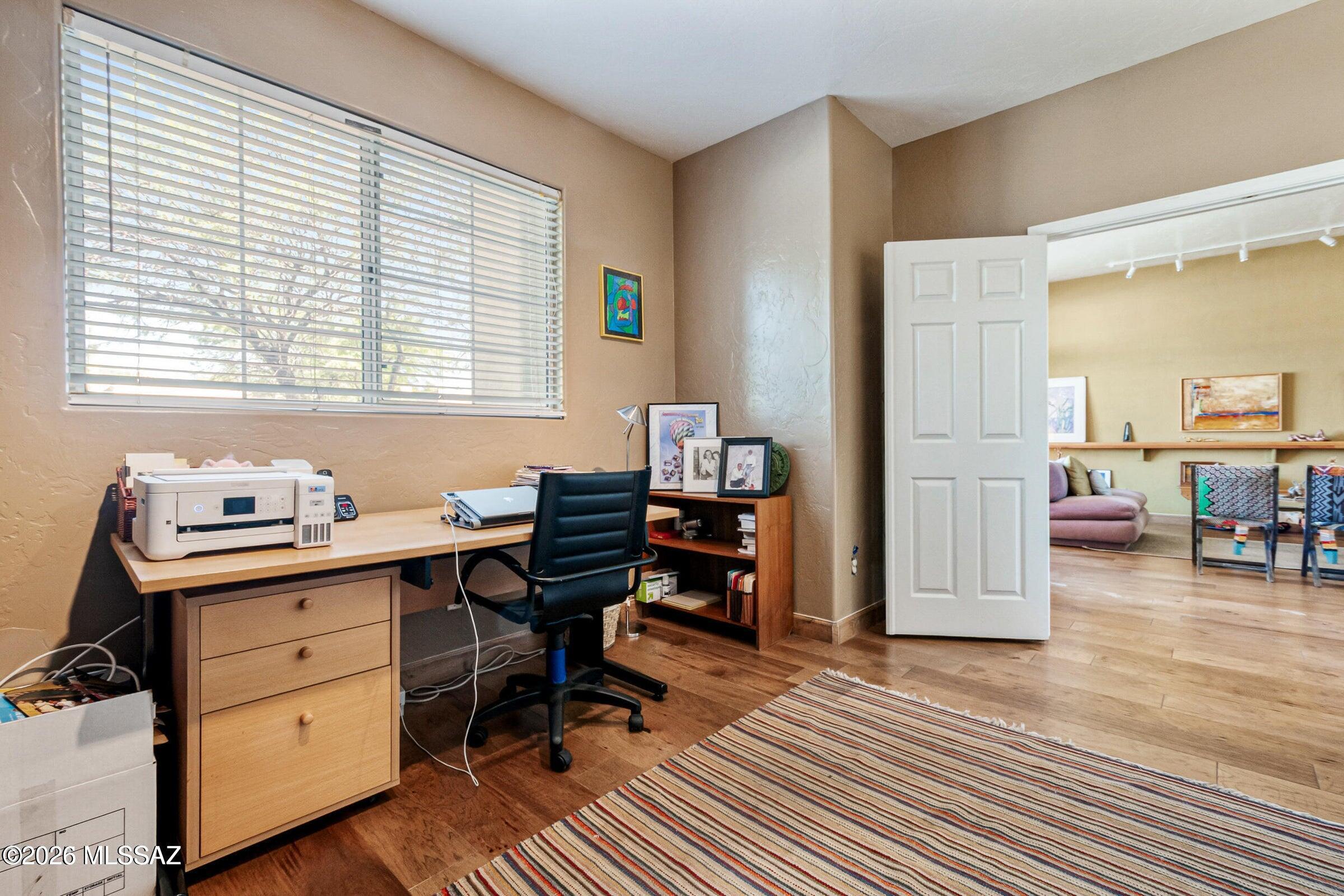 3765 N Creek Side Place