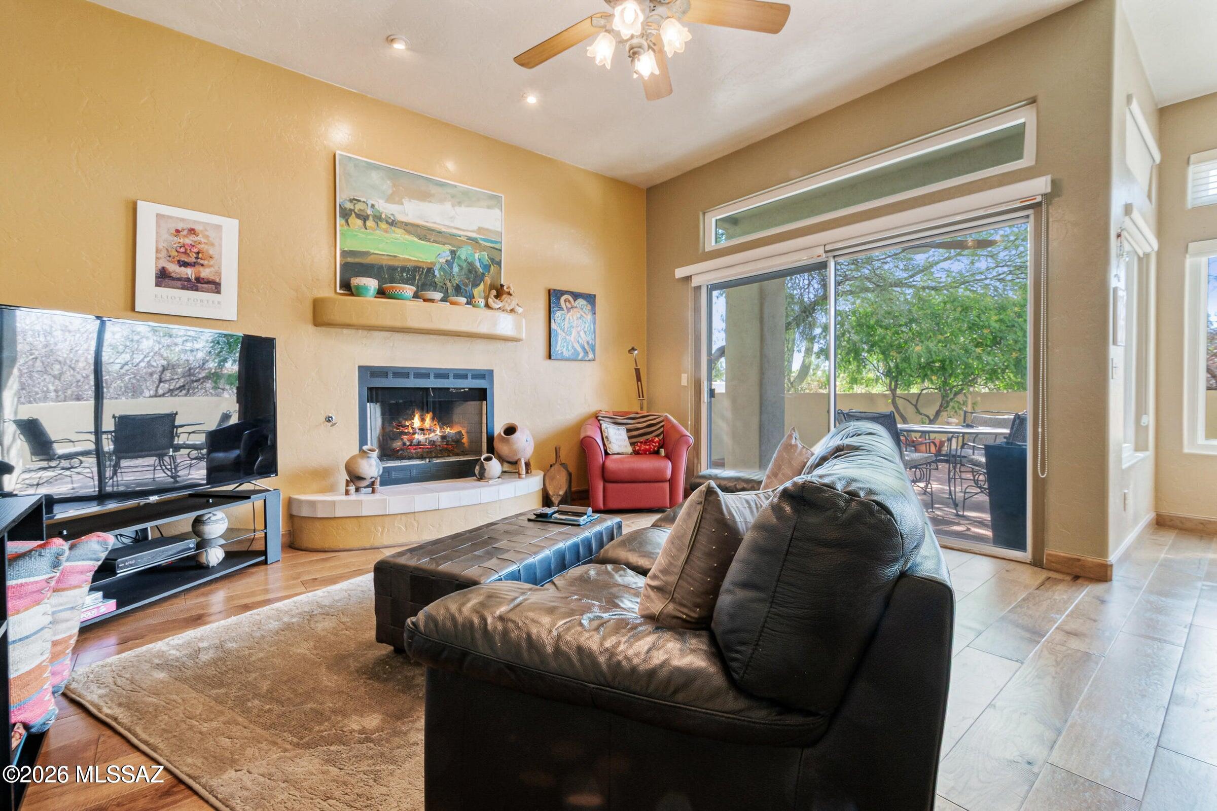 3765 N Creek Side Place