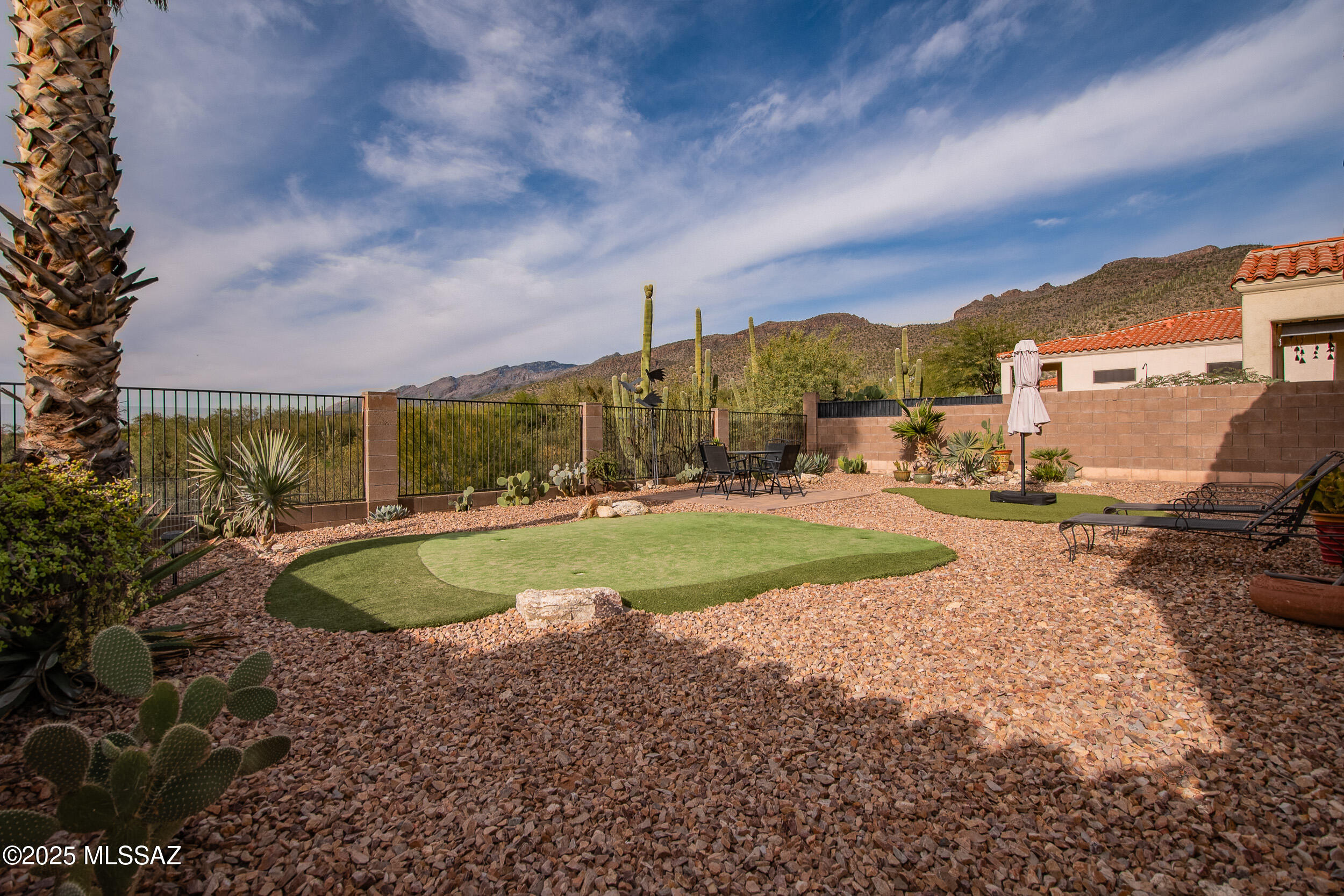 5271 N Canyon Rise Place