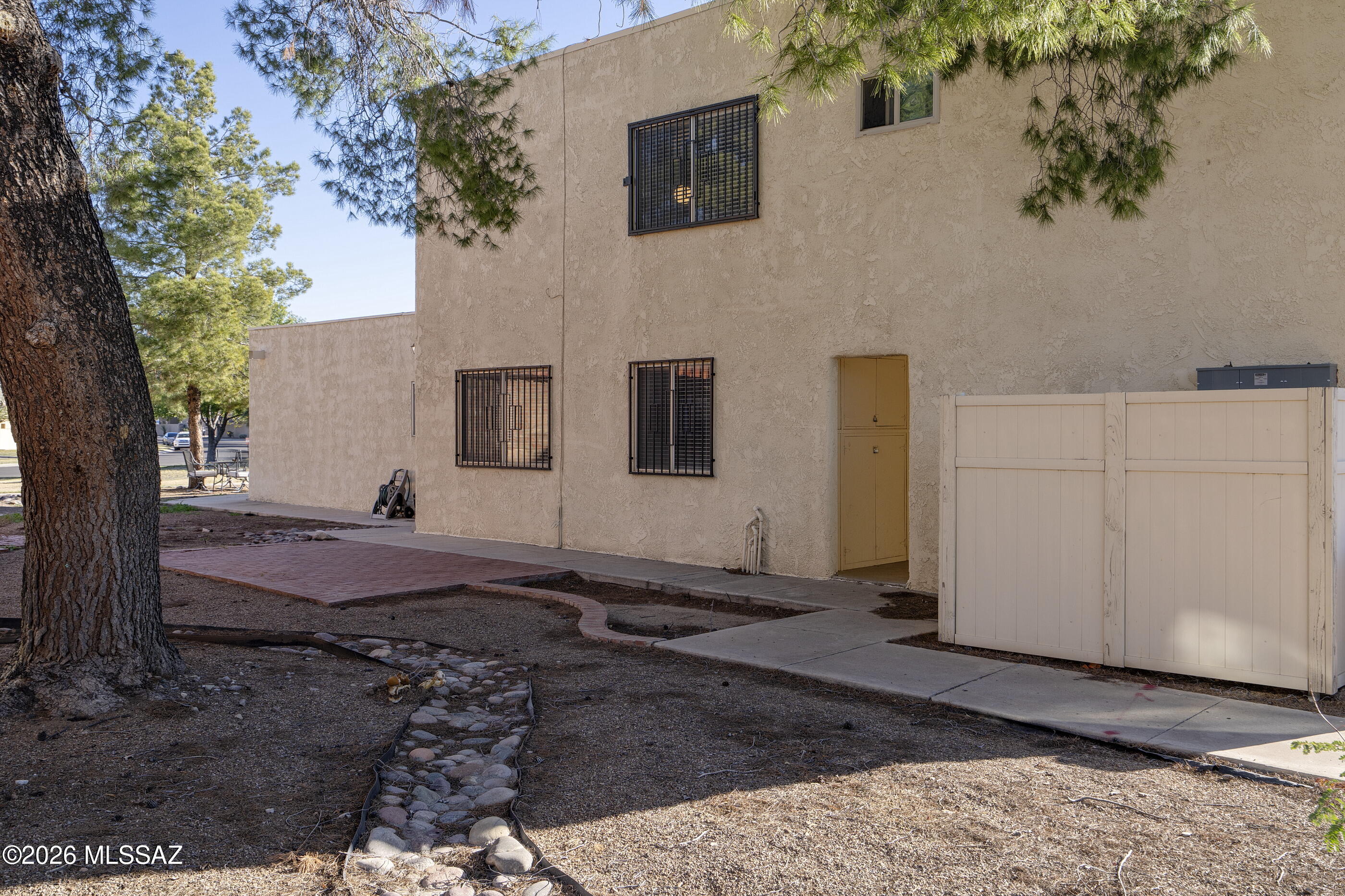 6718 E Calle La Paz C